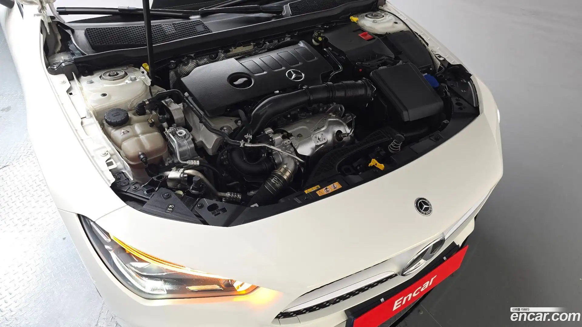 CLA-Class Mercedes-Benz 2020.2-OUTER-006