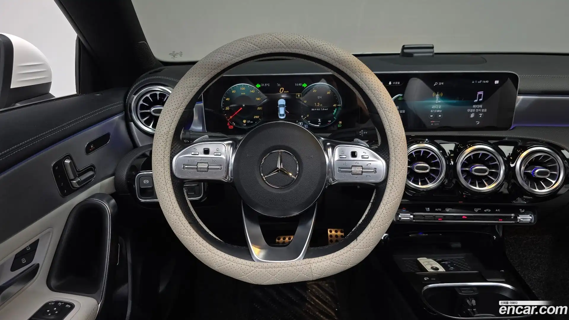 CLA-Class Mercedes-Benz 2020.2-OPTION-017