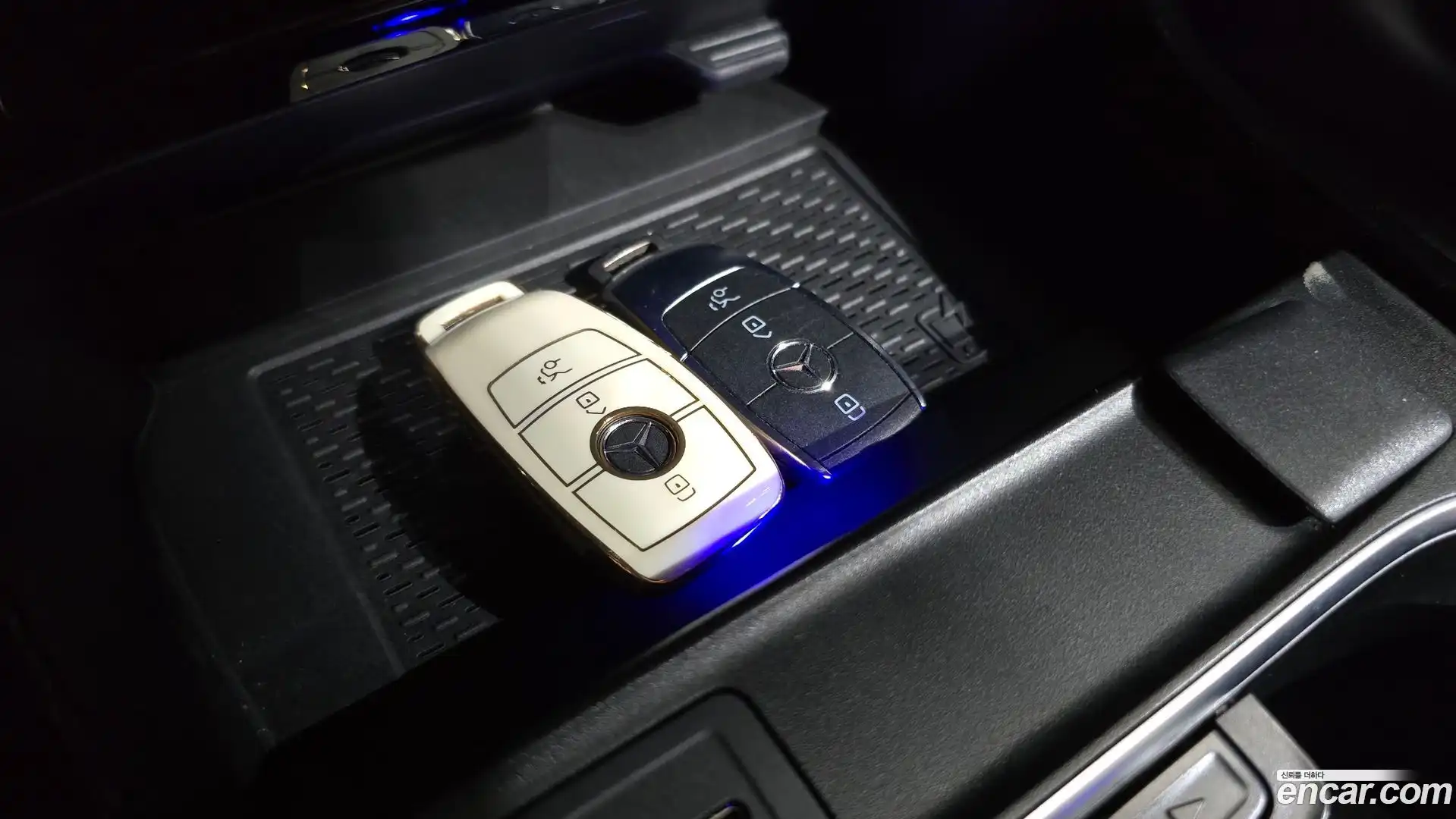 CLA-Class Mercedes-Benz 2020.2-OPTION-020