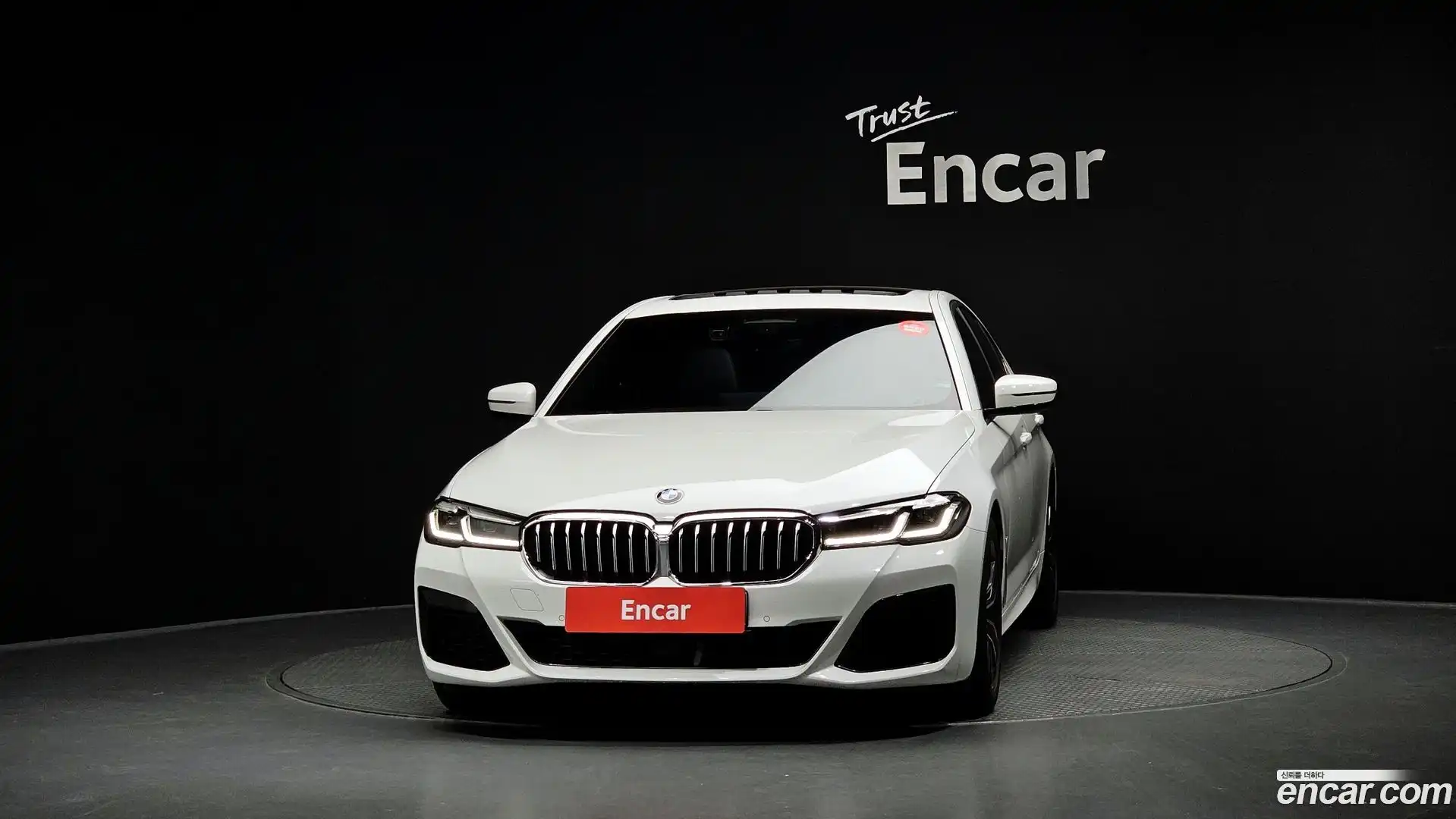 5-Series BMW 2022.8-OUTER-003