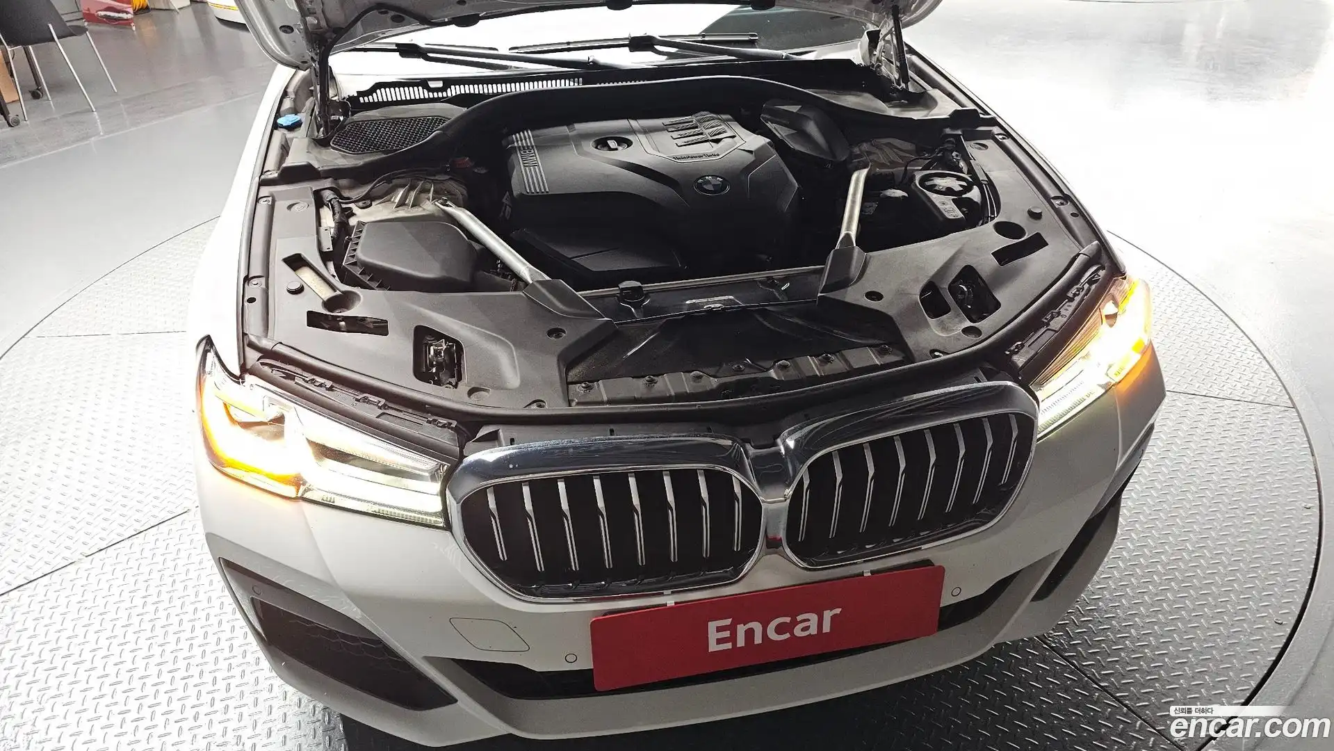 5-Series BMW 2022.8-OUTER-006