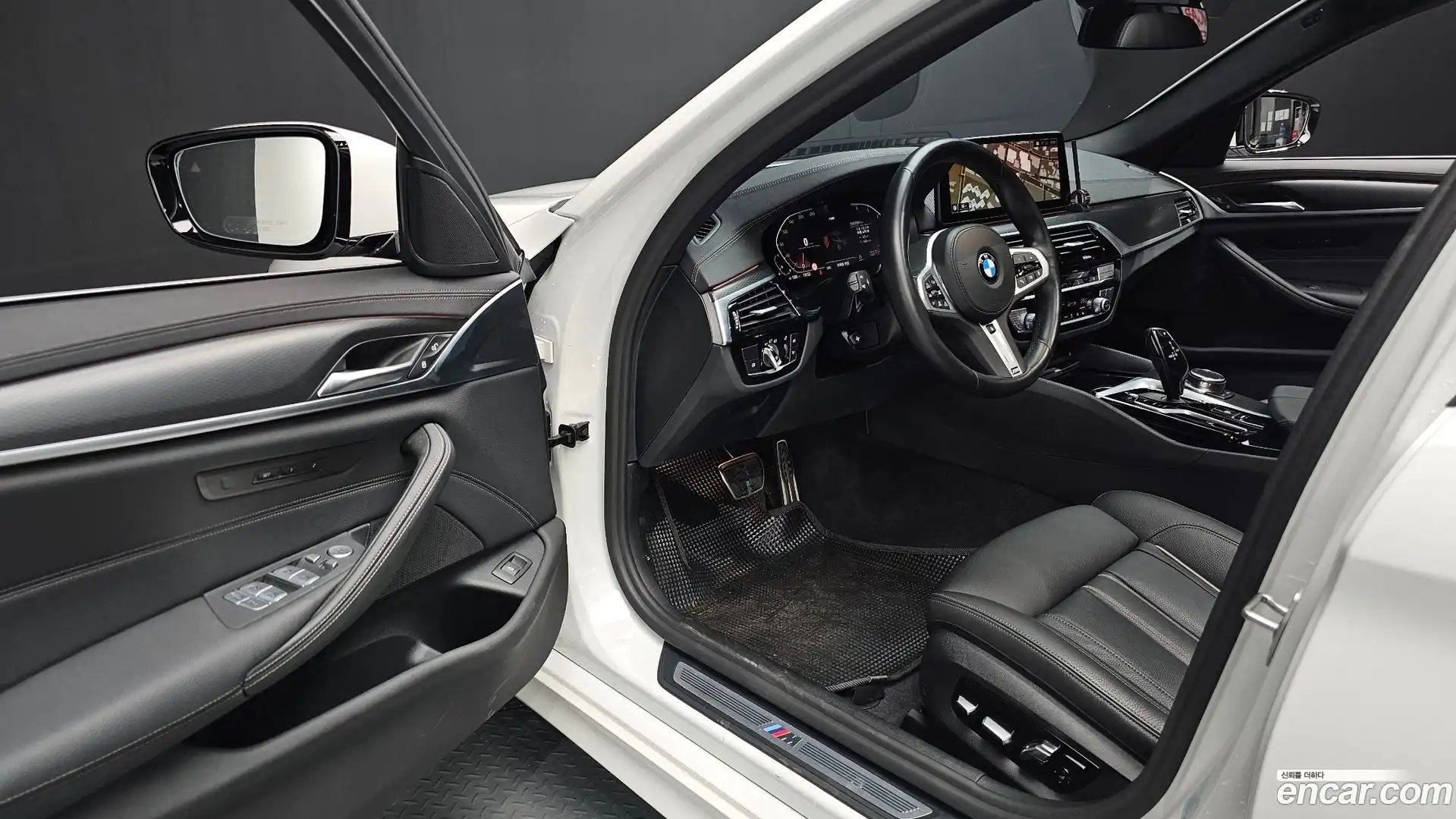 5-Series BMW 2022.8-OPTION-015