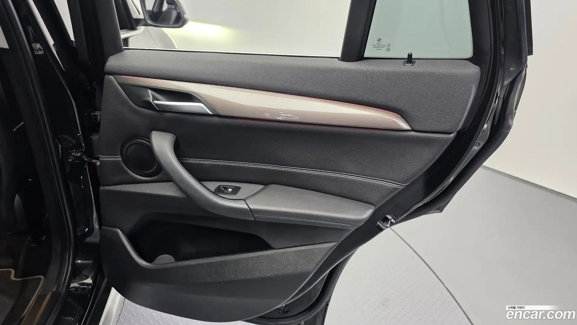X1 BMW 2021.1-INNER-035