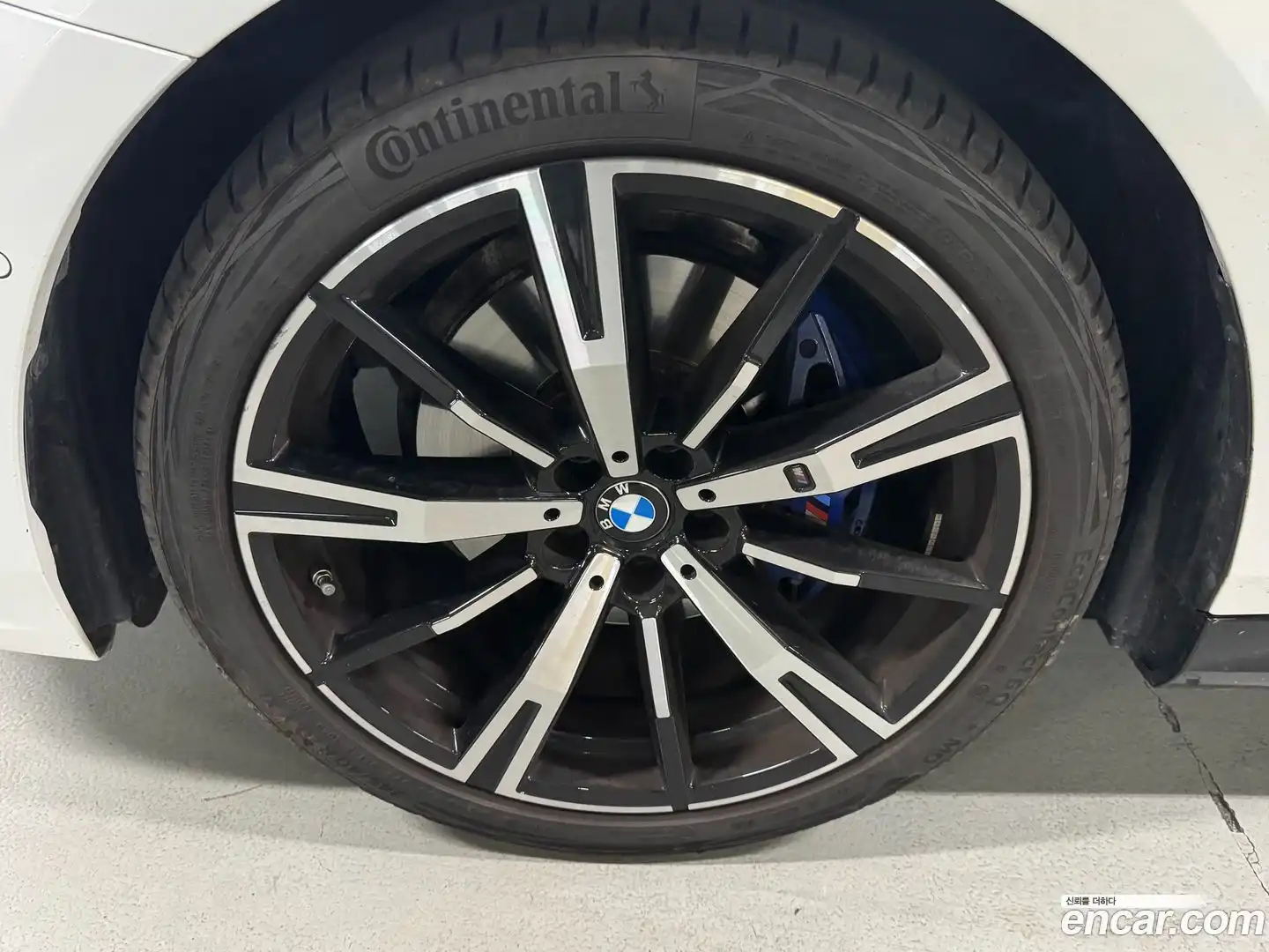 5-Series BMW 2025.1-OUTER-006