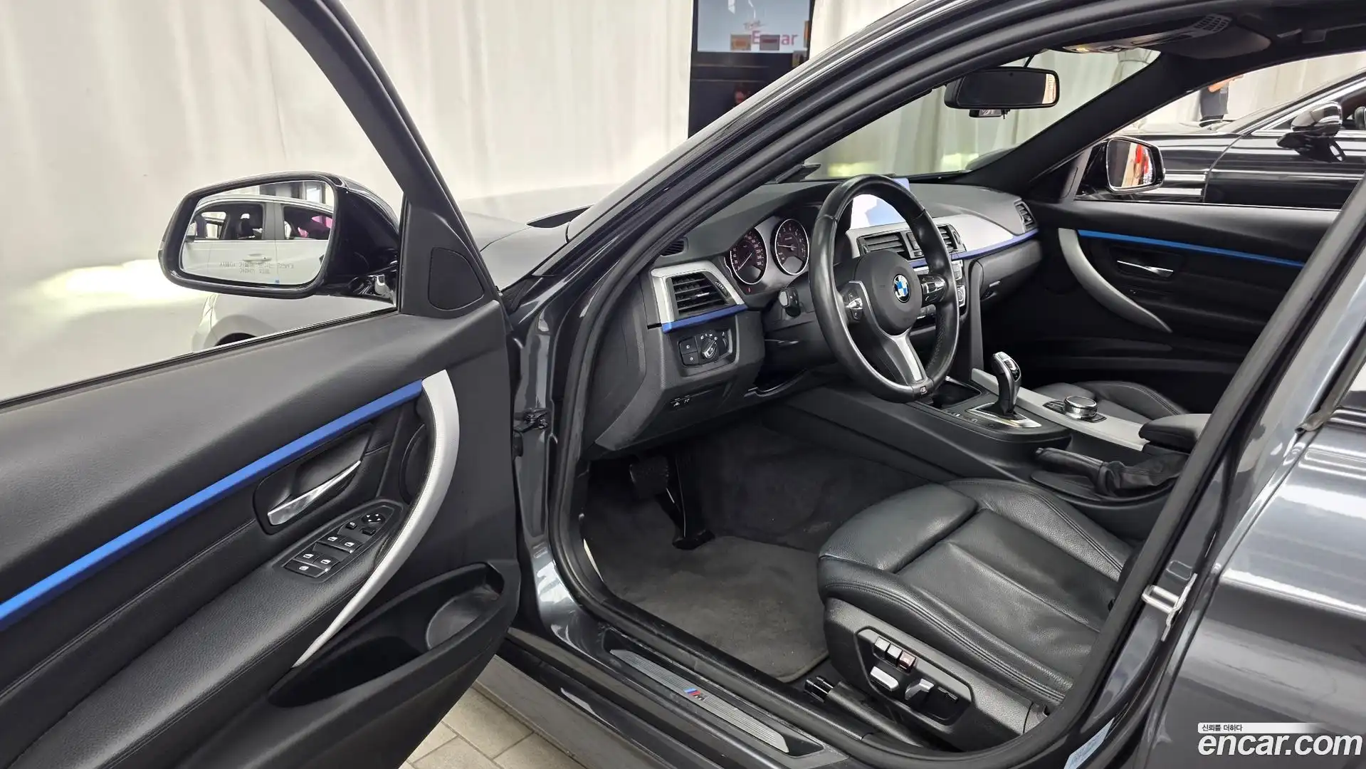 3-Series BMW 2017.9-INNER-010