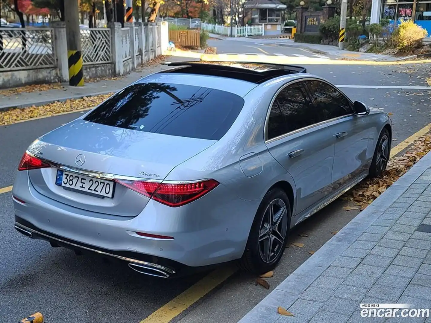 S-Class Mercedes-Benz 2022.6-OPTION-024