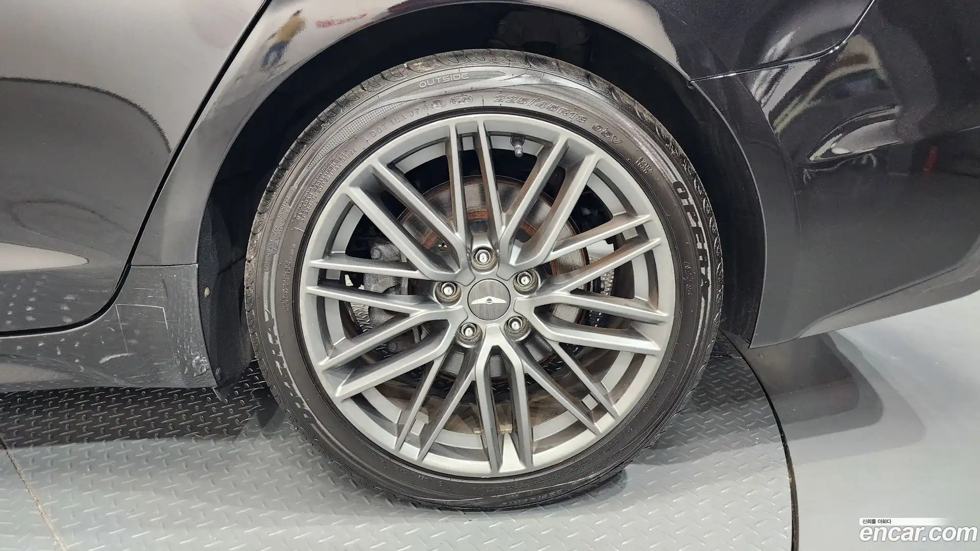 G70 Genesis 2017.9-OUTER-031