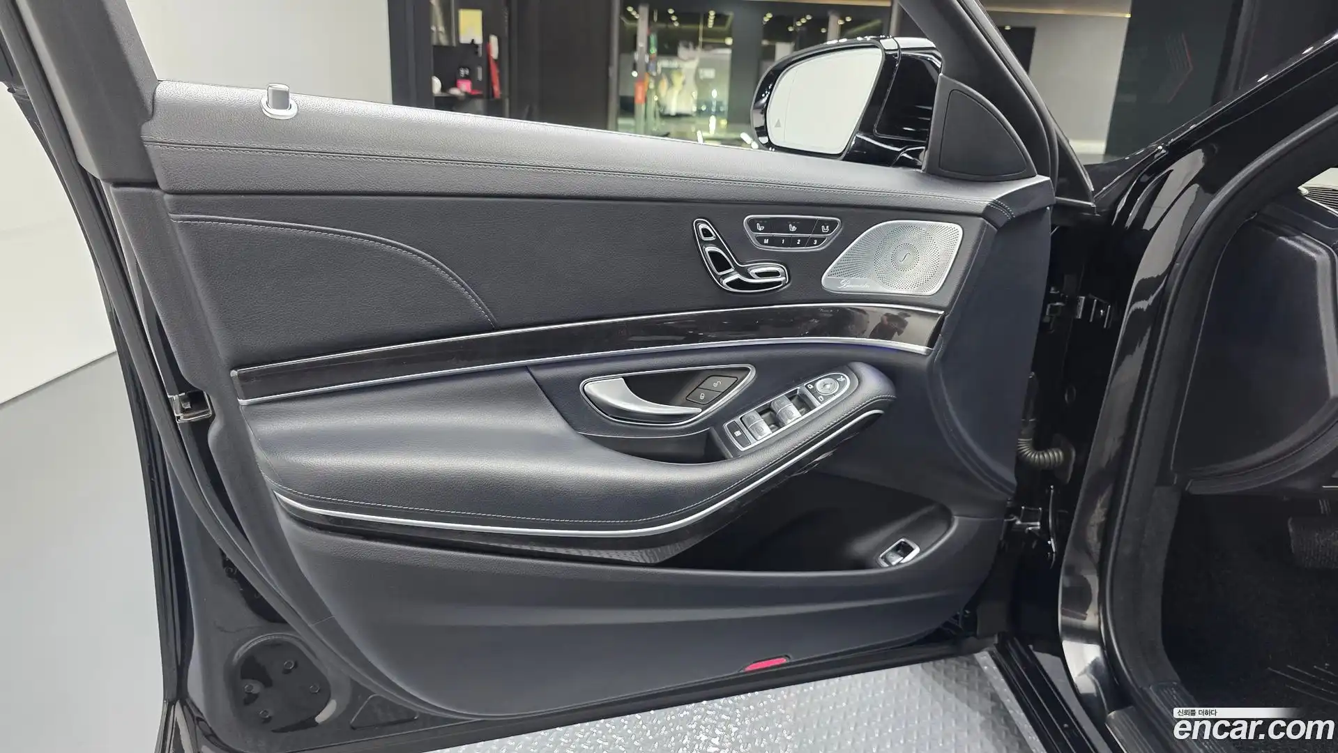 S-Class Mercedes-Benz 2019.7-INNER-034