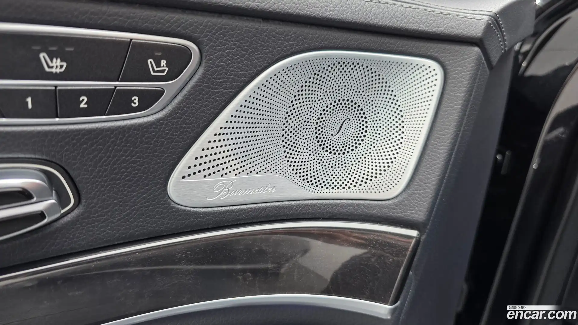 S-Class Mercedes-Benz 2019.7-OPTION-043