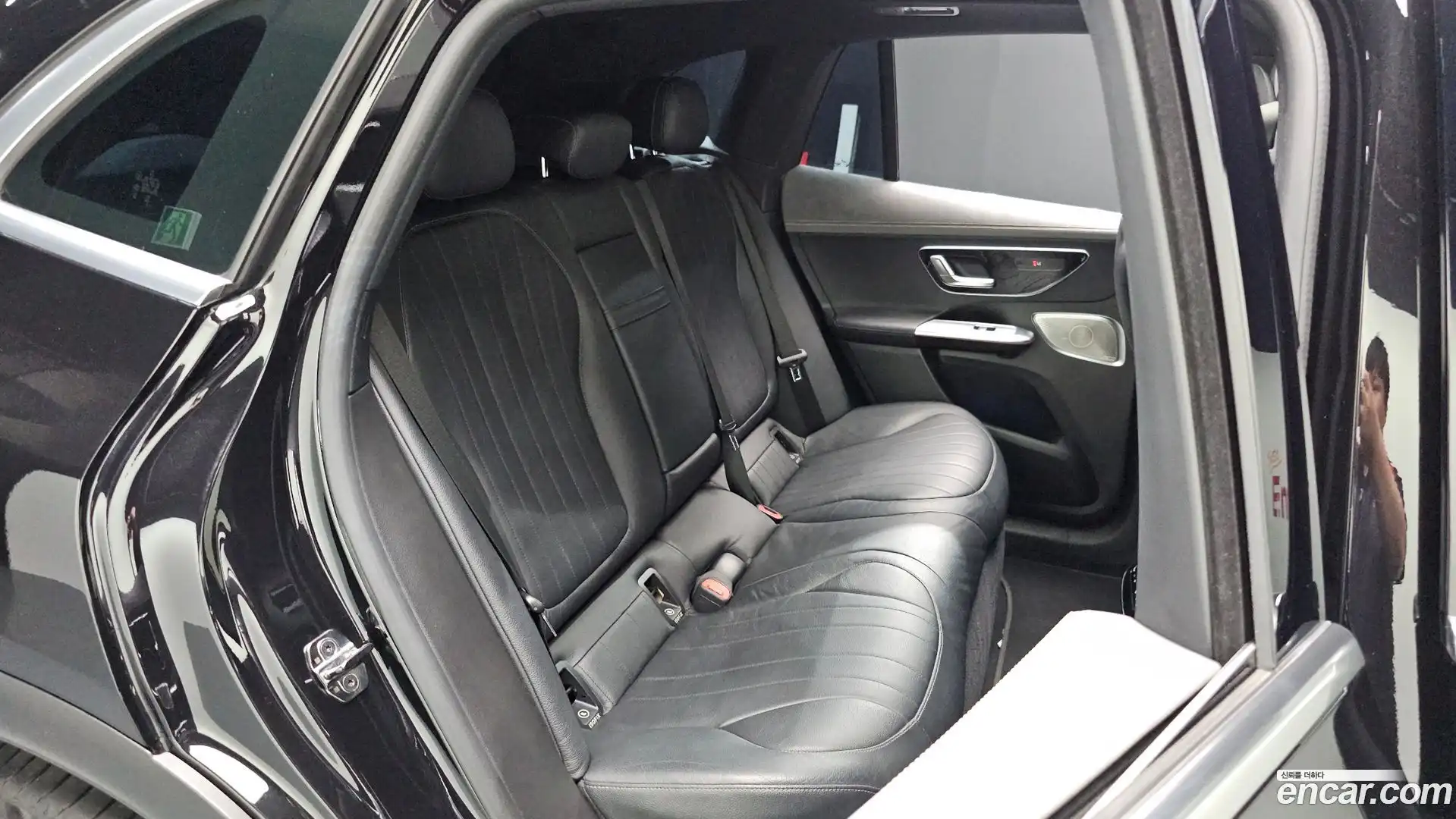 EQE Mercedes-Benz 2023.8-OPTION-015