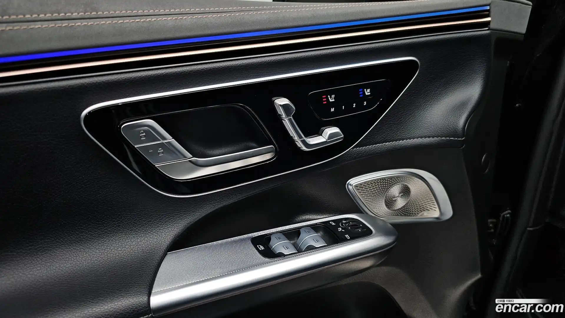 EQE Mercedes-Benz 2023.8-OPTION-044