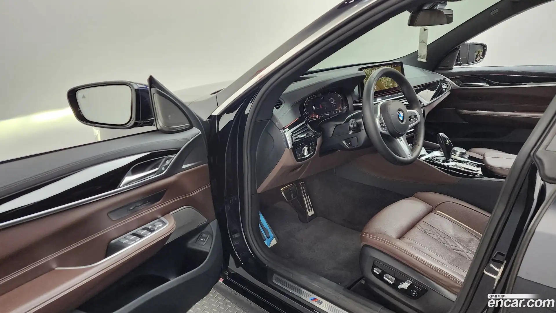 Gran Turismo BMW 2021.9-INNER-010