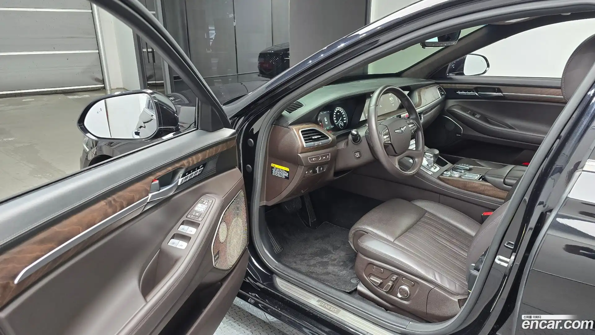 G90 Genesis 2020.10-INNER-010