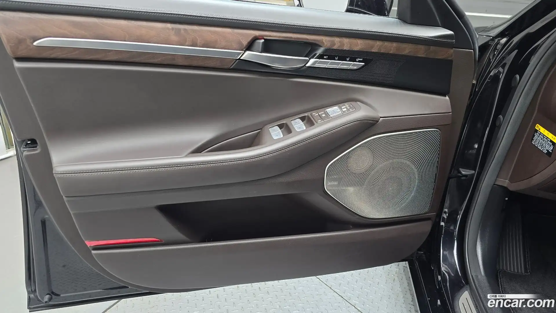 G90 Genesis 2020.10-INNER-034