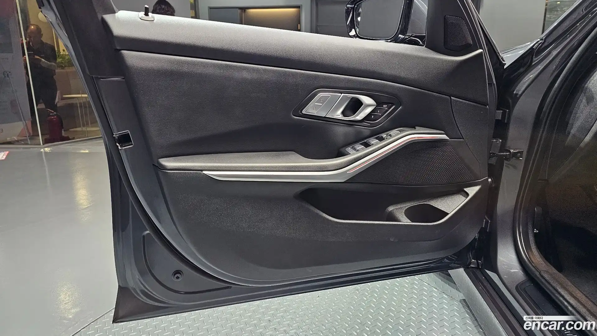 3-Series BMW 2022.1-INNER-034