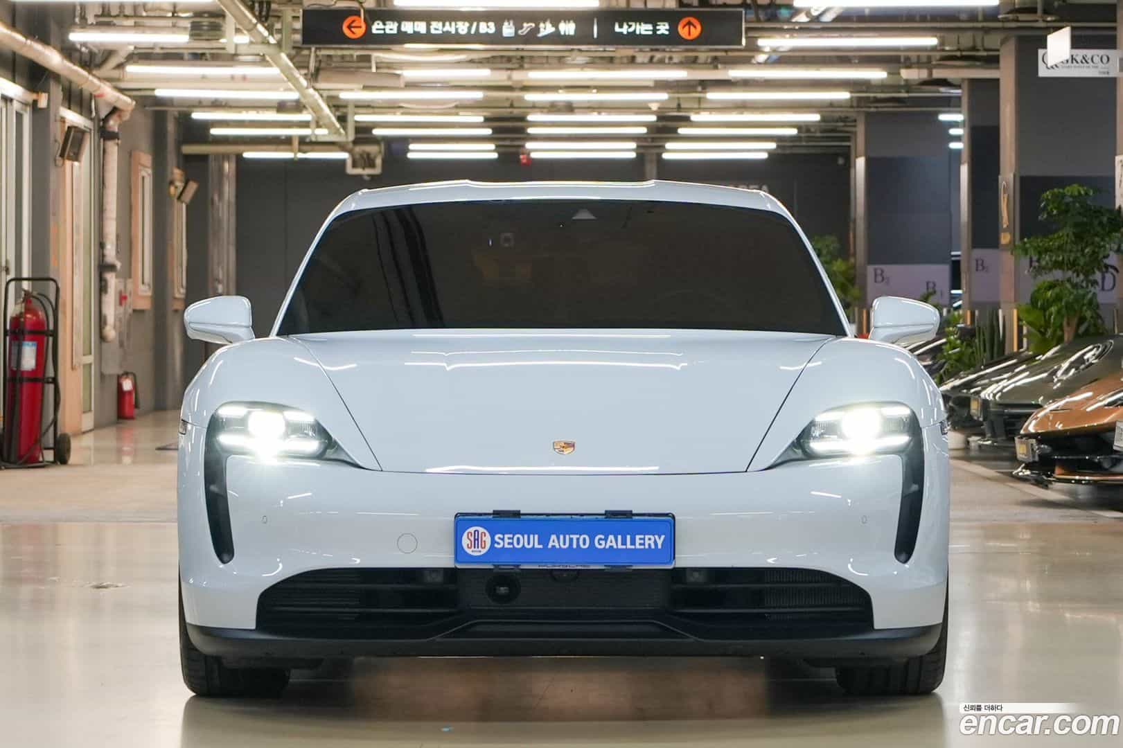Taycan Porsche 2022.5-OUTER-003
