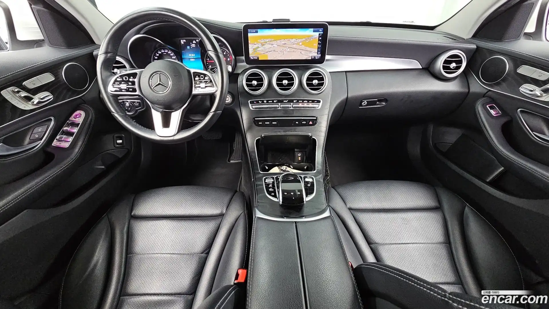 C-Class Mercedes-Benz 2019.5-INNER-007