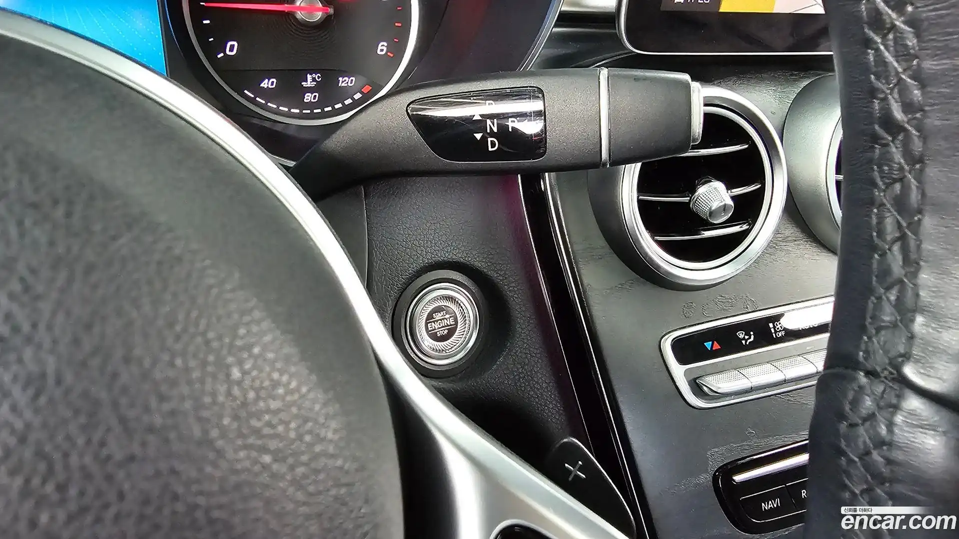 C-Class Mercedes-Benz 2019.5-INNER-009