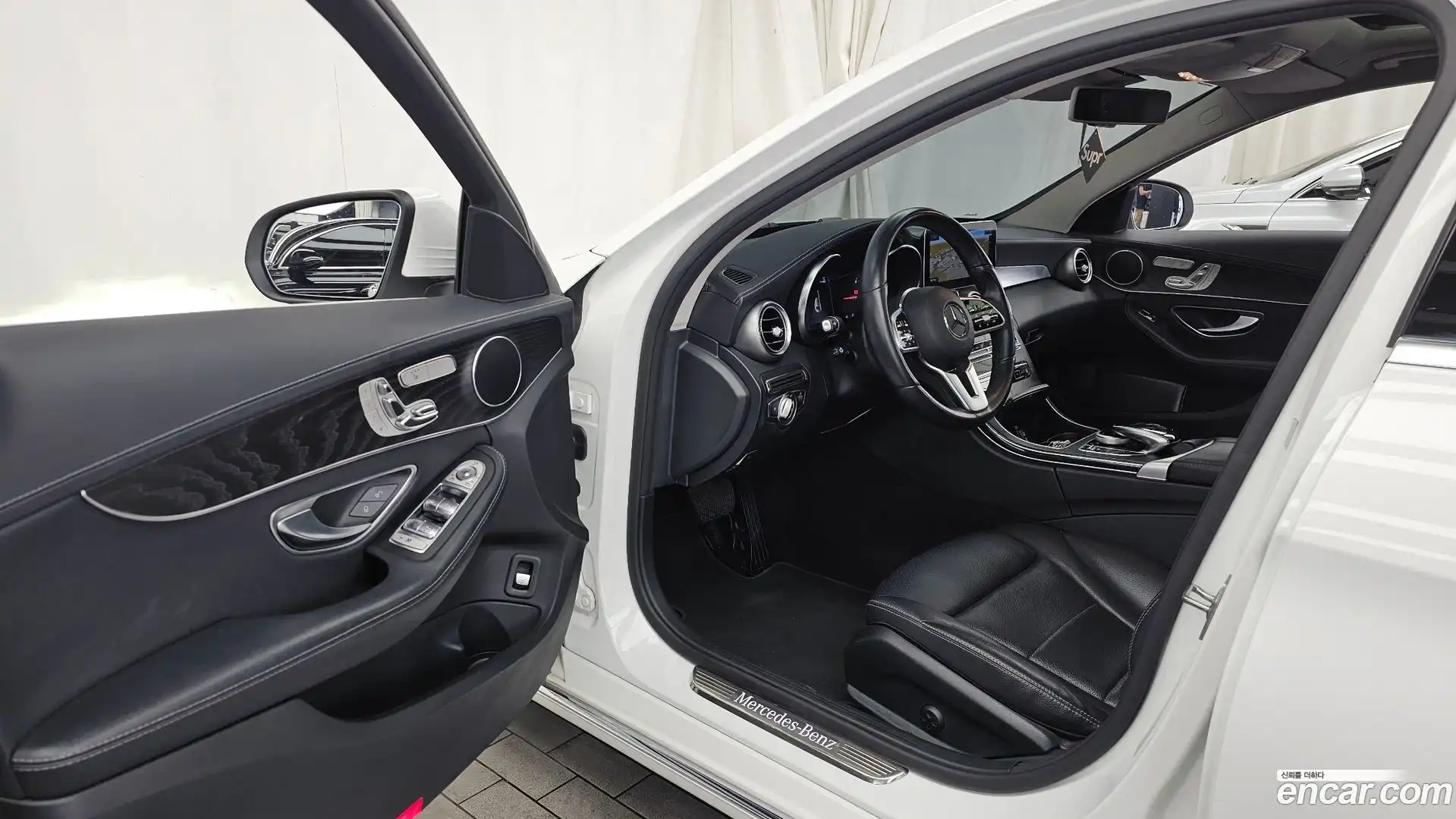 C-Class Mercedes-Benz 2019.5-INNER-010