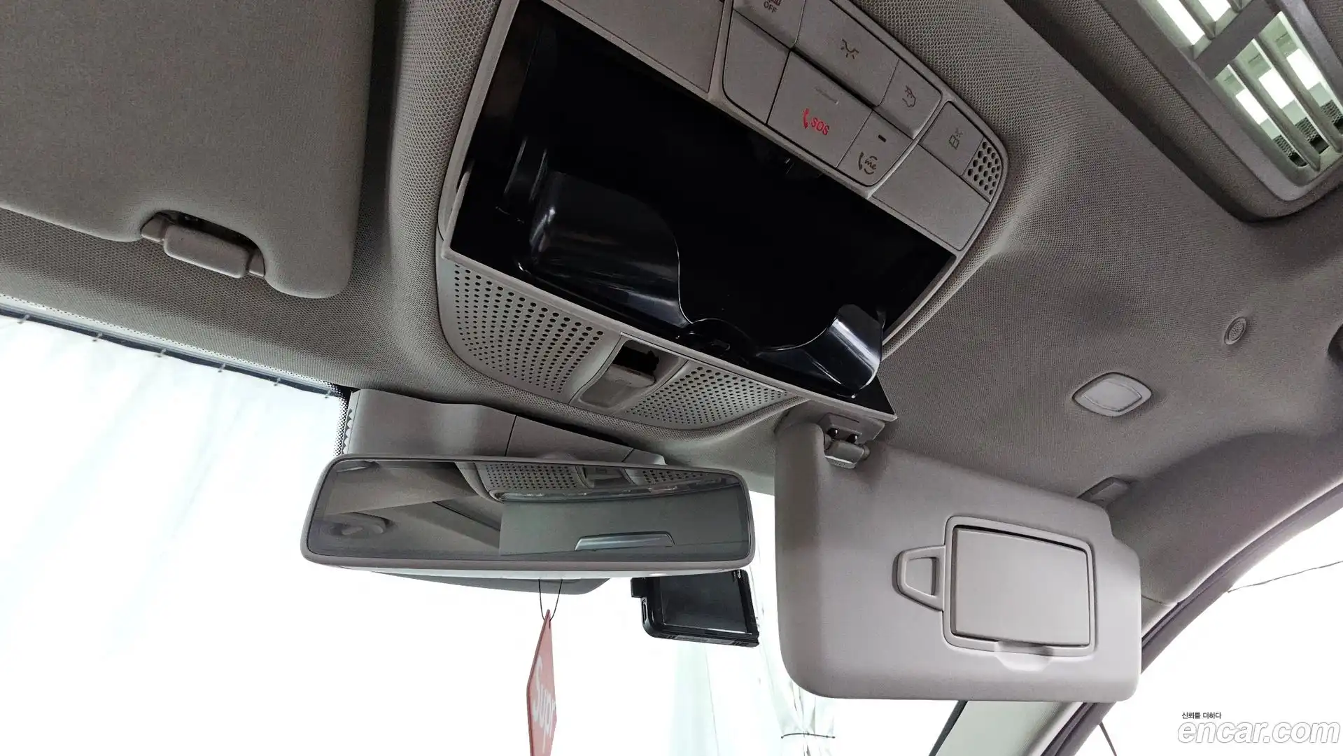 C-Class Mercedes-Benz 2019.5-OPTION-022
