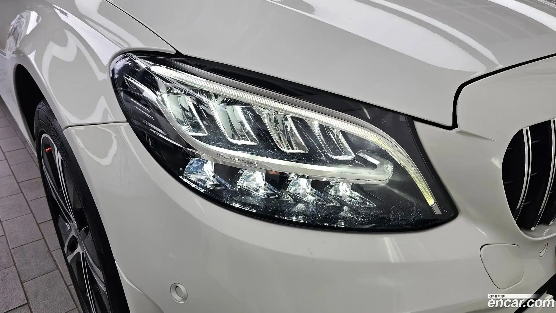 C-Class Mercedes-Benz 2019.5-OUTER-032