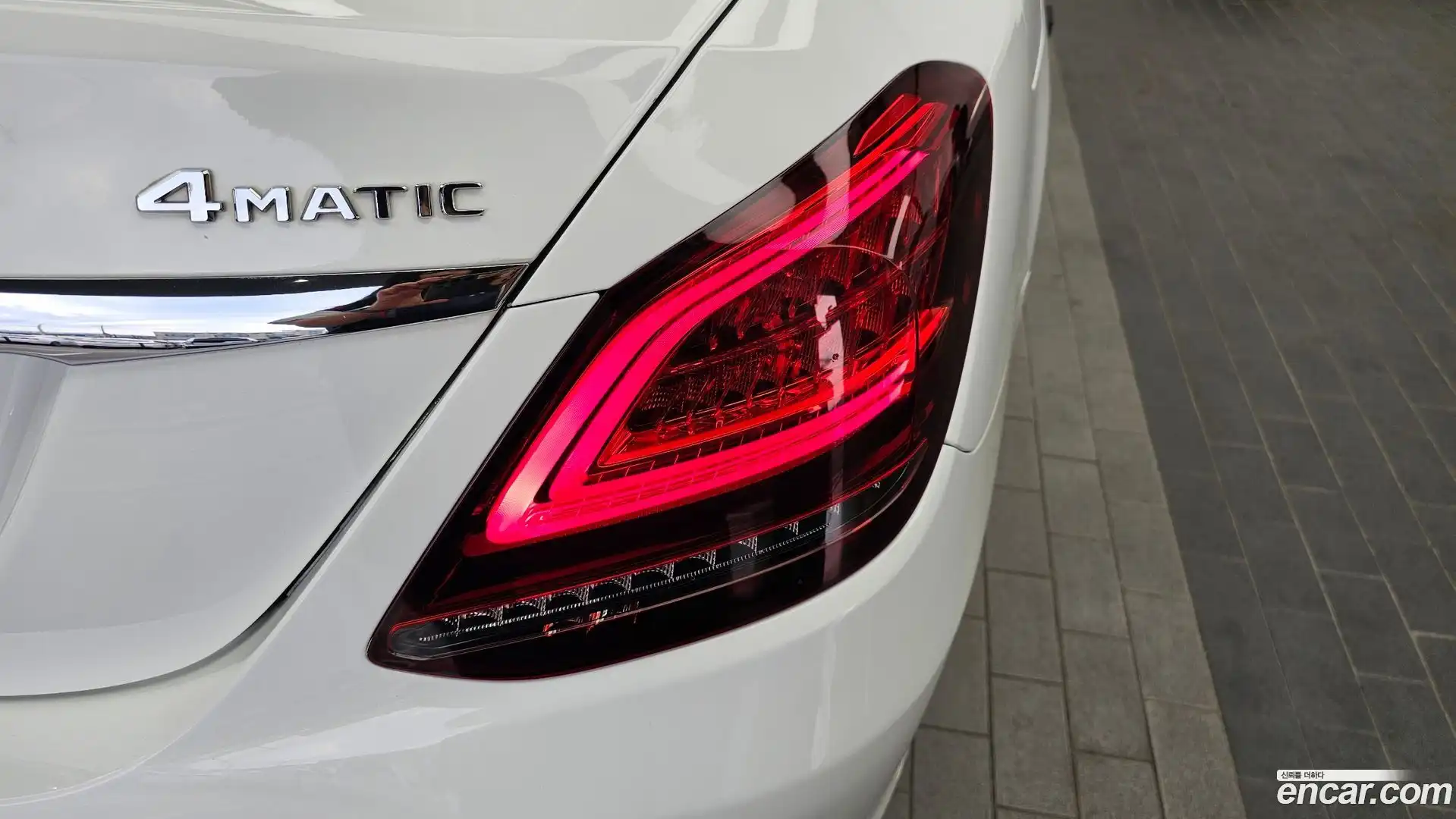 C-Class Mercedes-Benz 2019.5-OUTER-033
