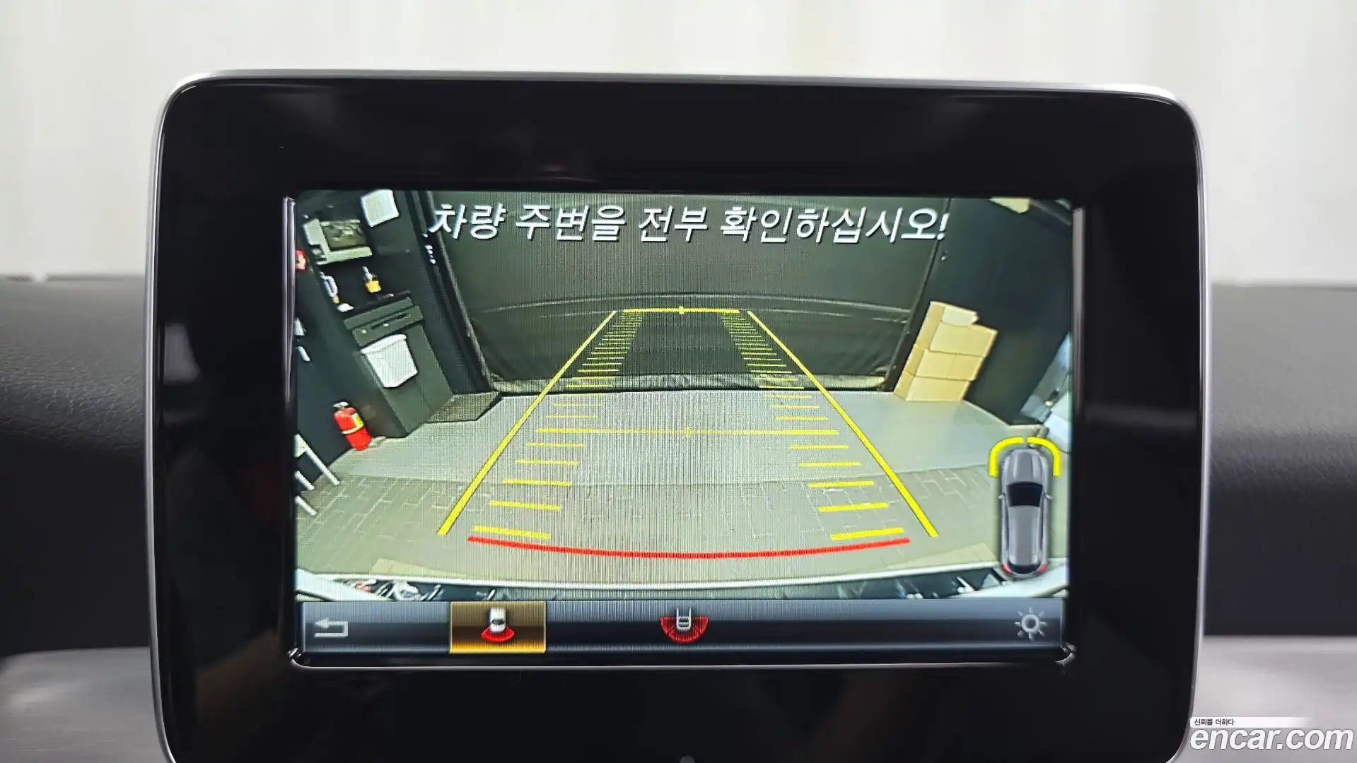 GLA-Class Mercedes-Benz 2018.8-OPTION-018