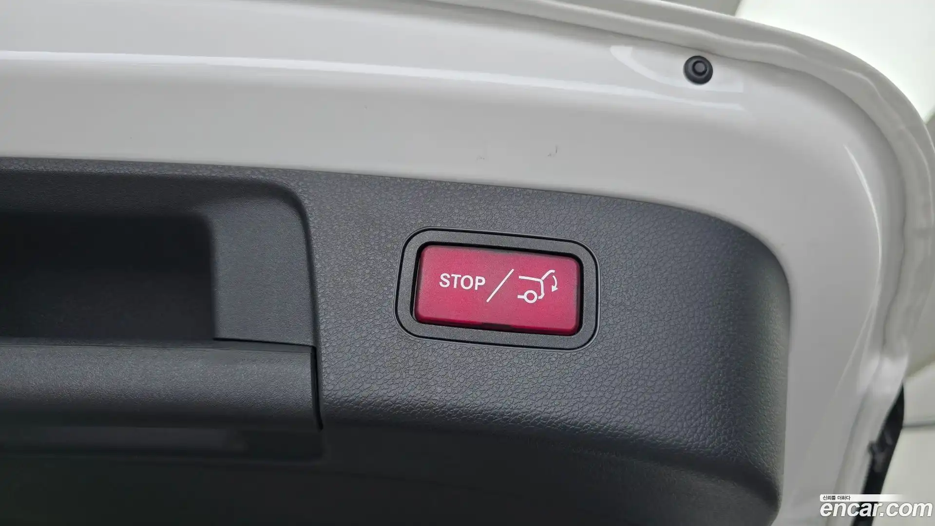 GLA-Class Mercedes-Benz 2018.8-OPTION-020