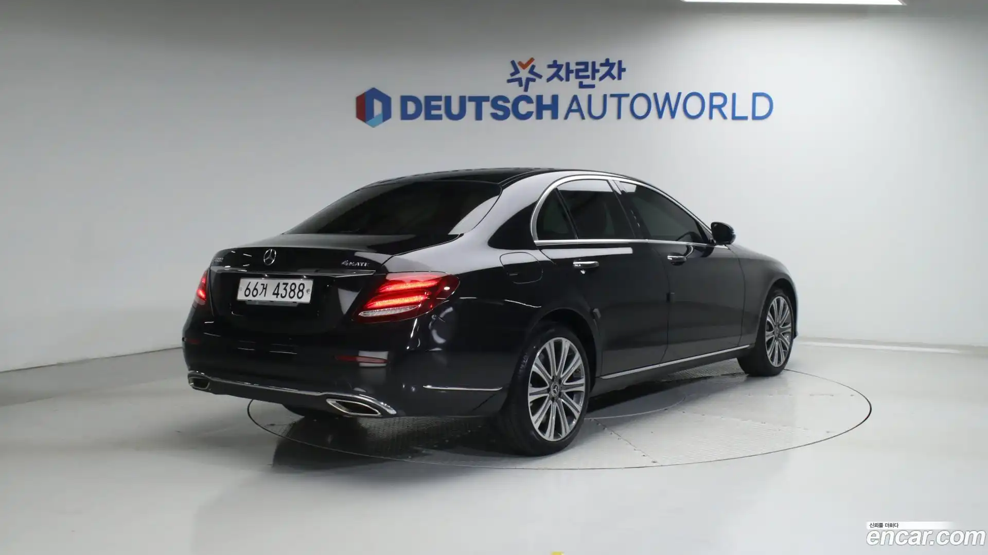E-Class Mercedes-Benz 2018.0-OUTER-002