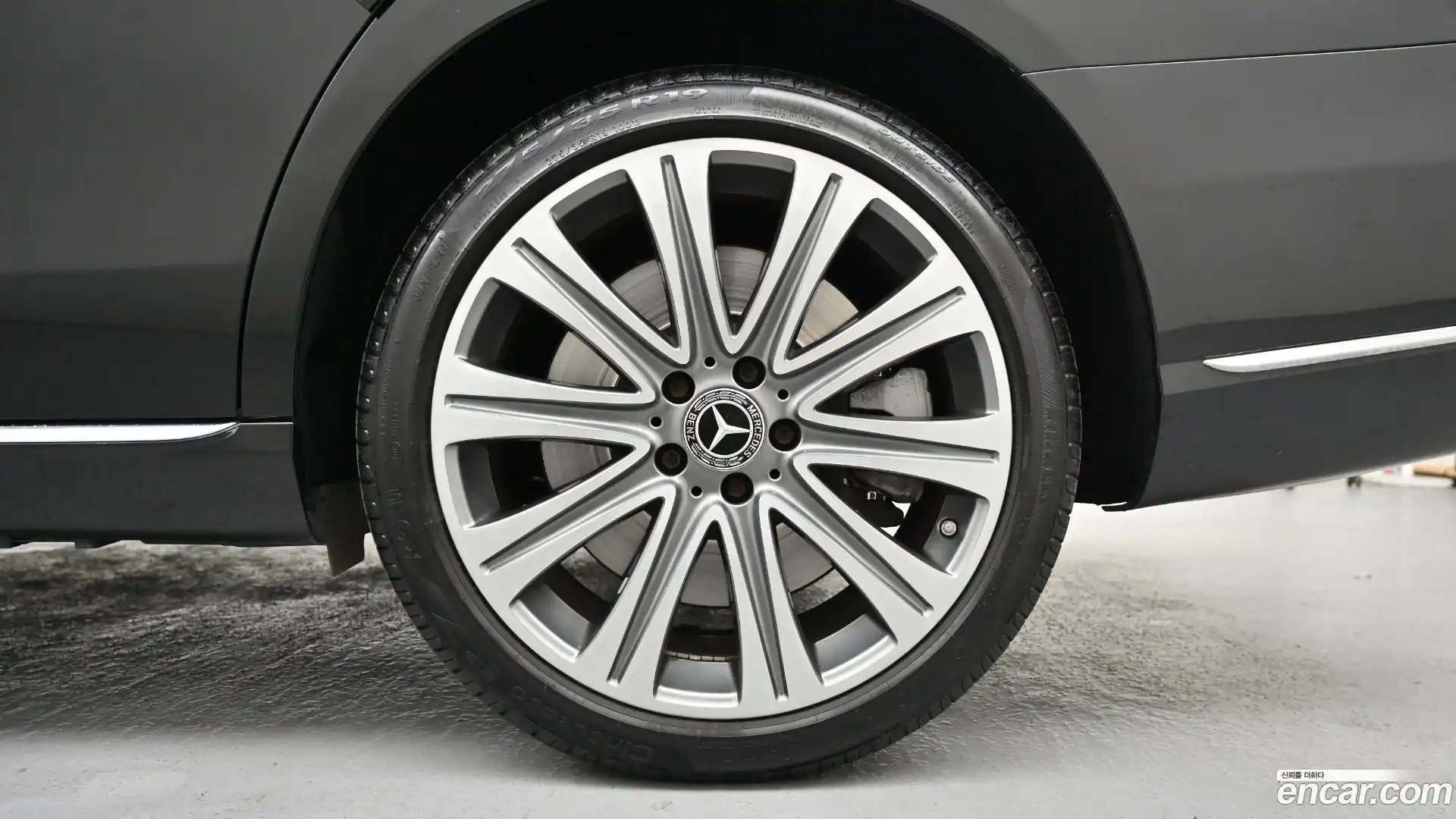 E-Class Mercedes-Benz 2018.0-OUTER-005