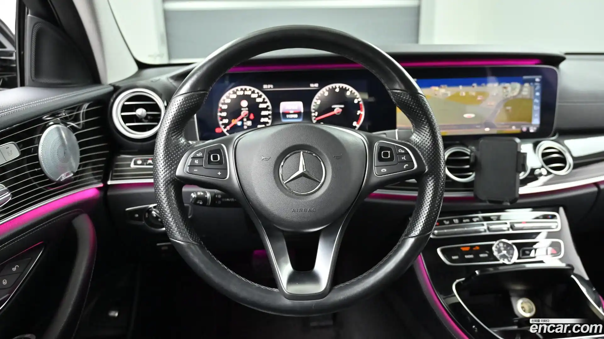 E-Class Mercedes-Benz 2018.0-OPTION-017