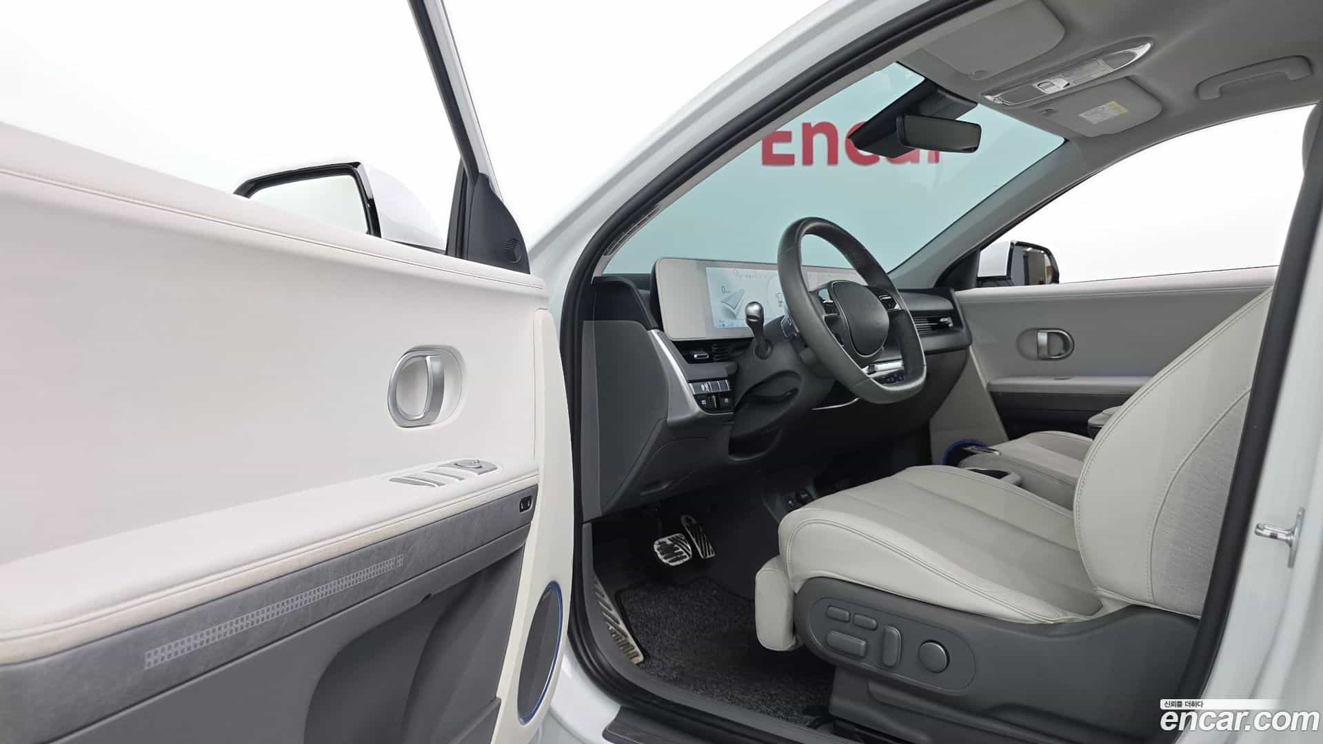 Ioniq5 Hyundai 2022.5-INNER-036