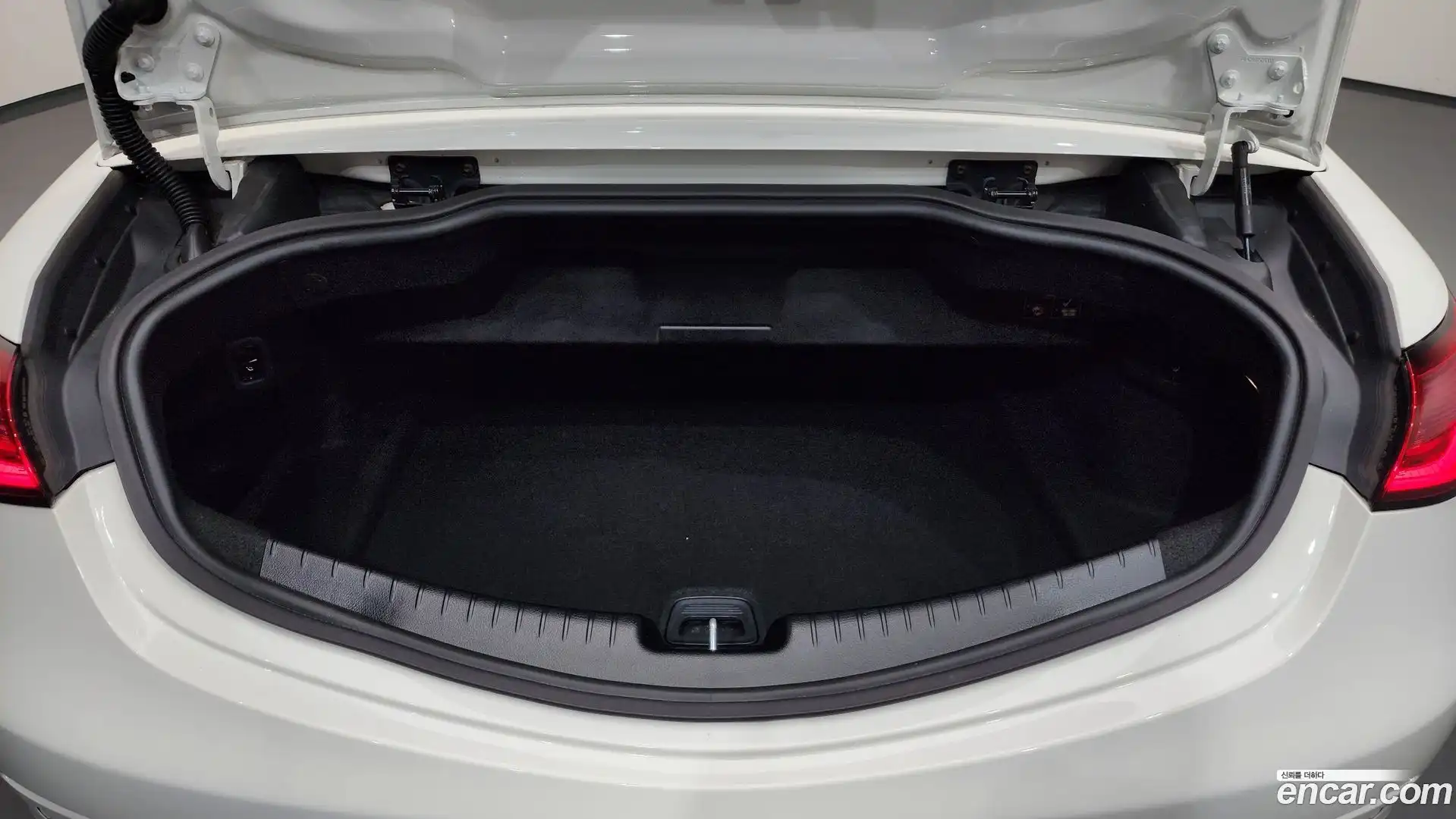 CLE-Class Mercedes-Benz 2024.7-OPTION-020