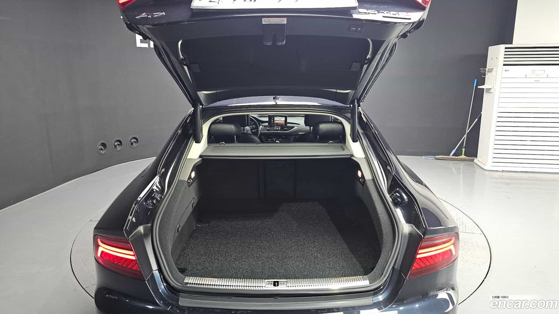 A7 Audi 2016.0-OPTION-024