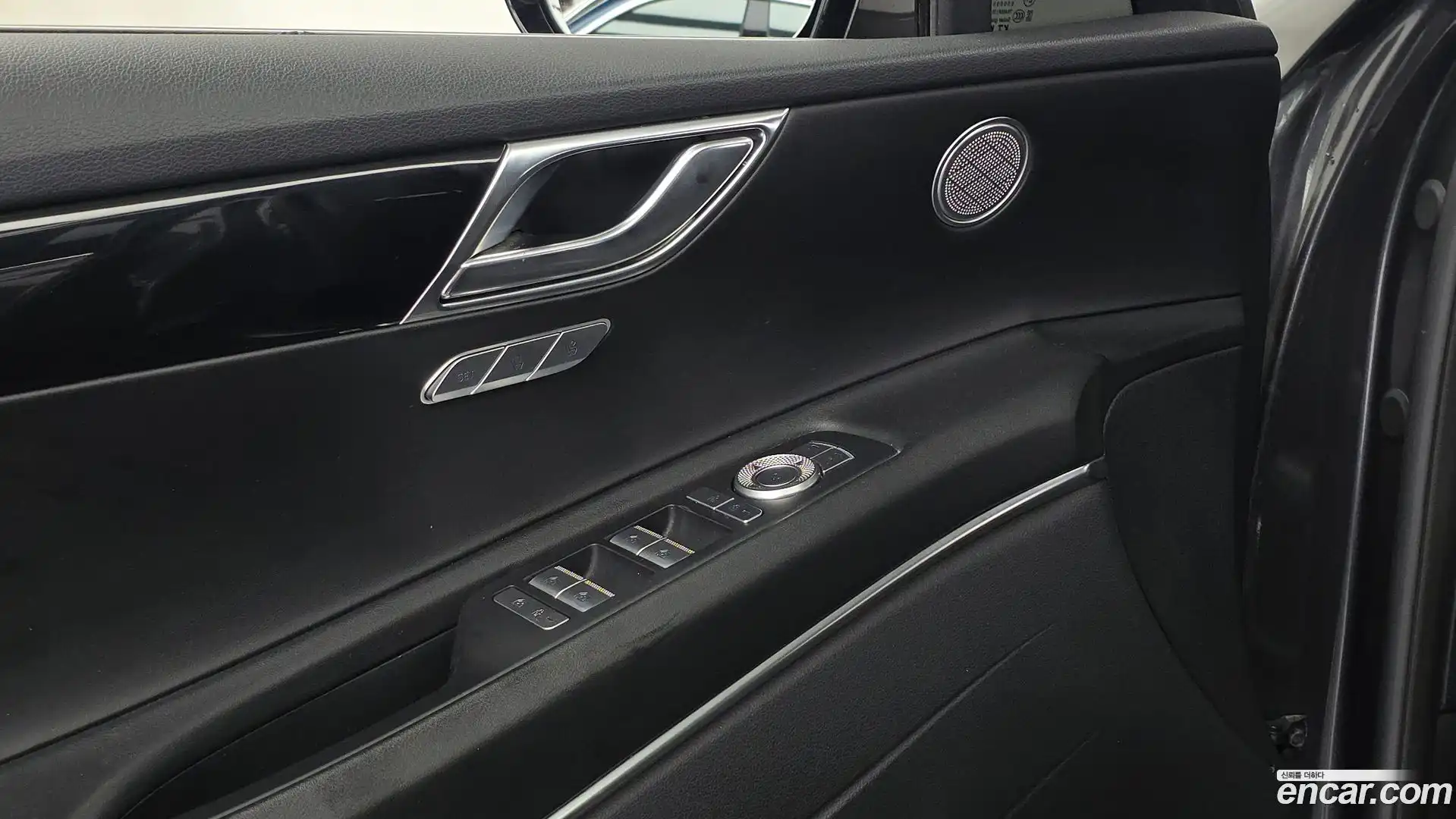 GV80 Genesis 2021.2-INNER-036