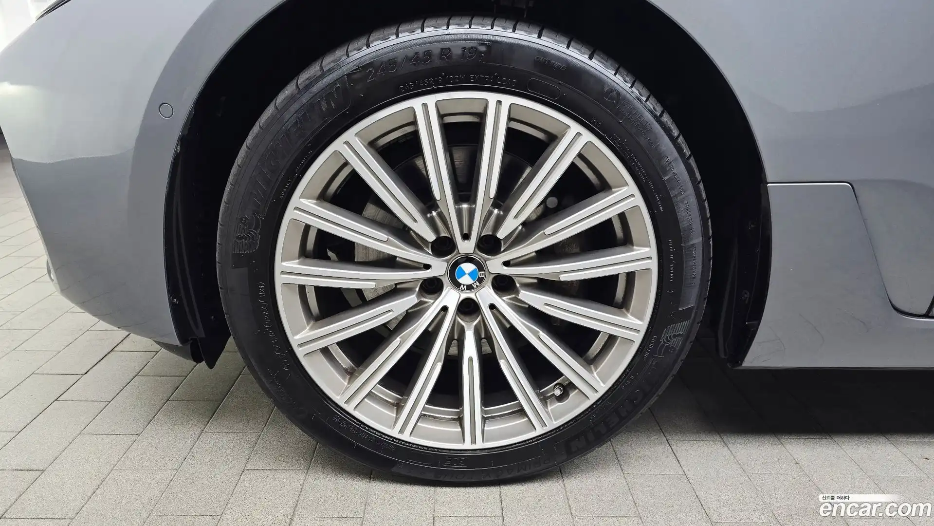 Gran Turismo BMW 2017.9-OUTER-005