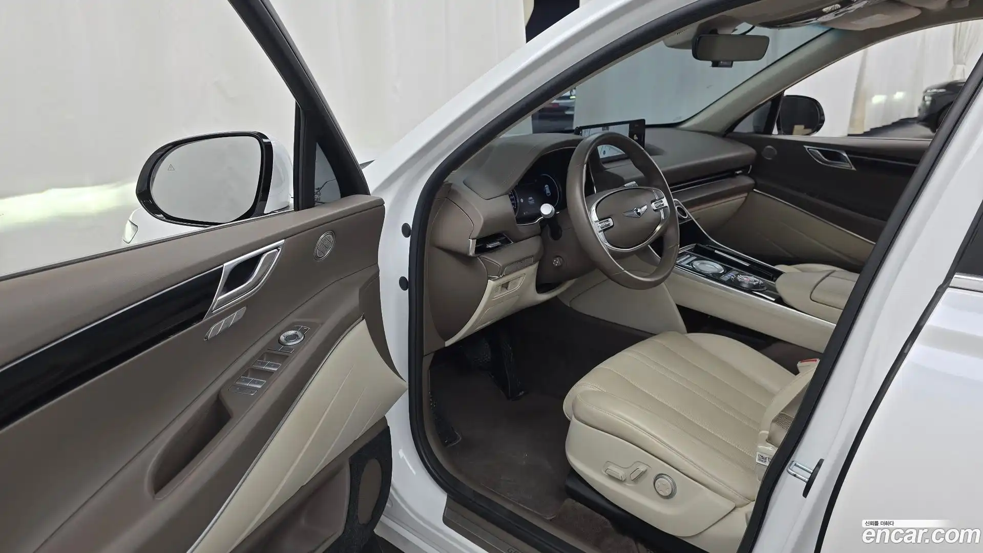 GV80 Genesis 2022.0-INNER-010