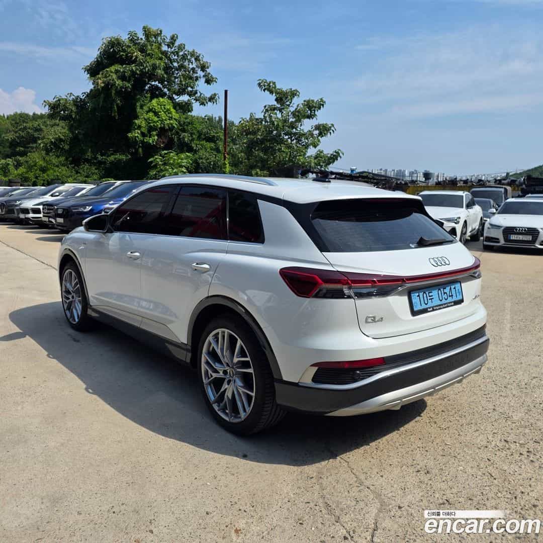 Q4 e-tron Audi 2025.6-OUTER-004
