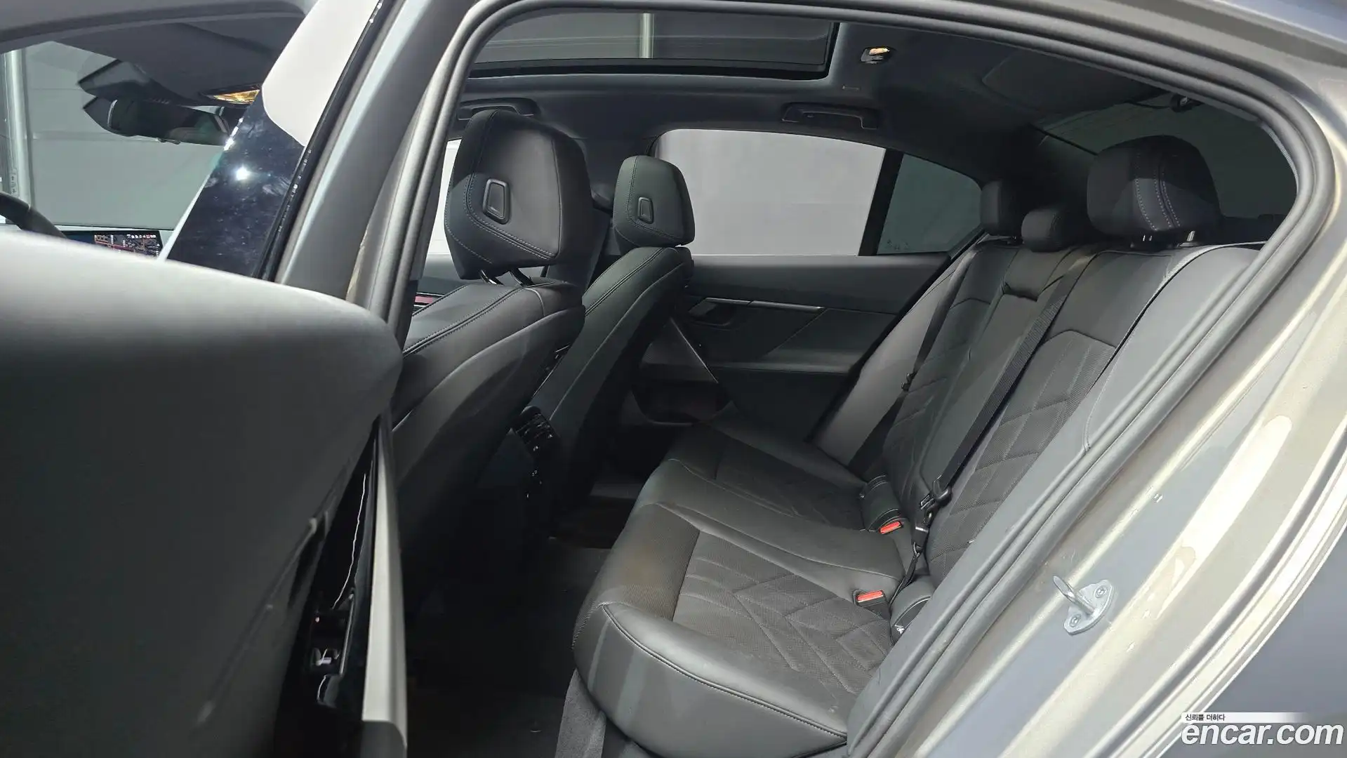 5-Series BMW 2025.7-OPTION-016