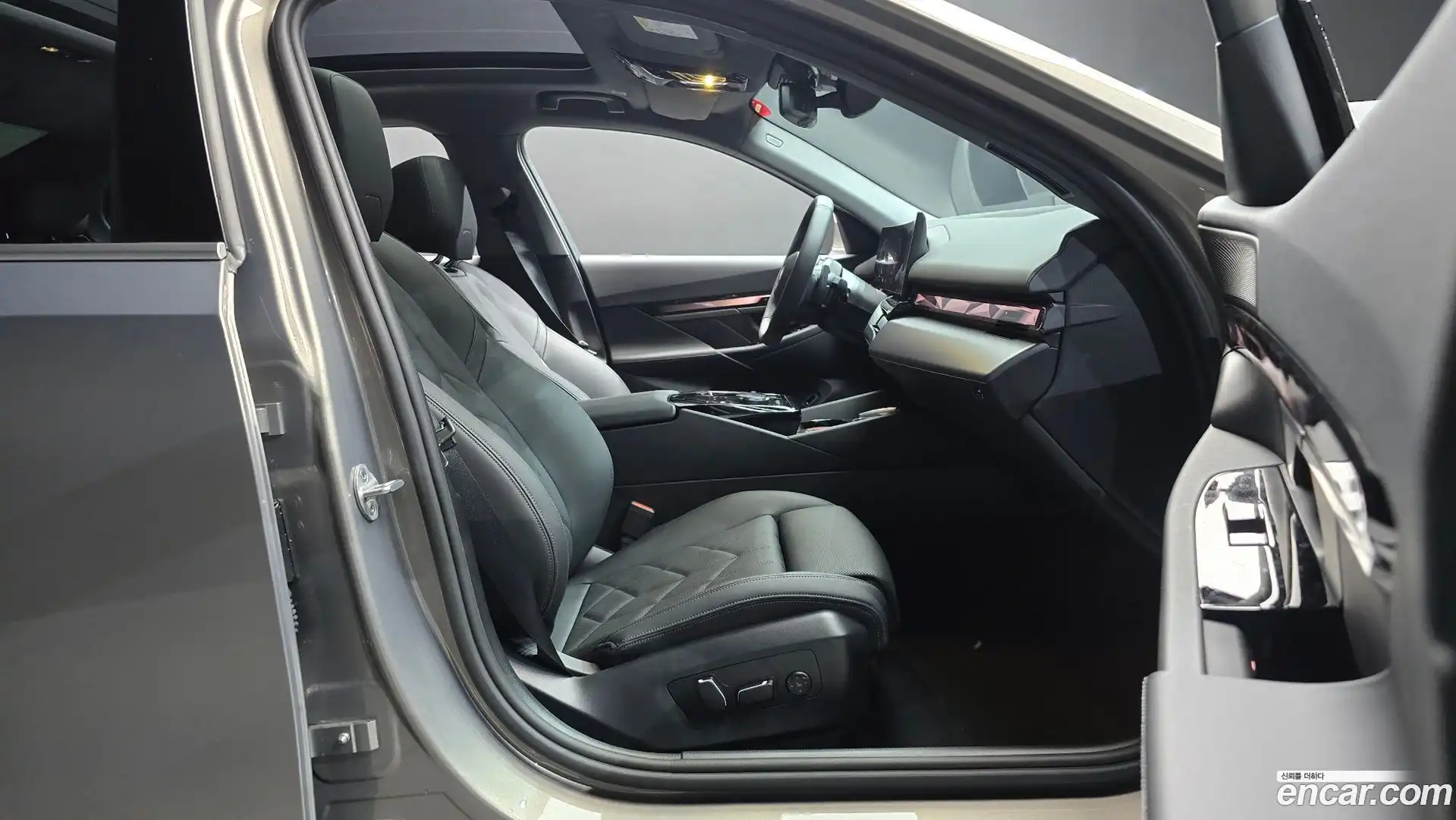 5-Series BMW 2025.7-INNER-036