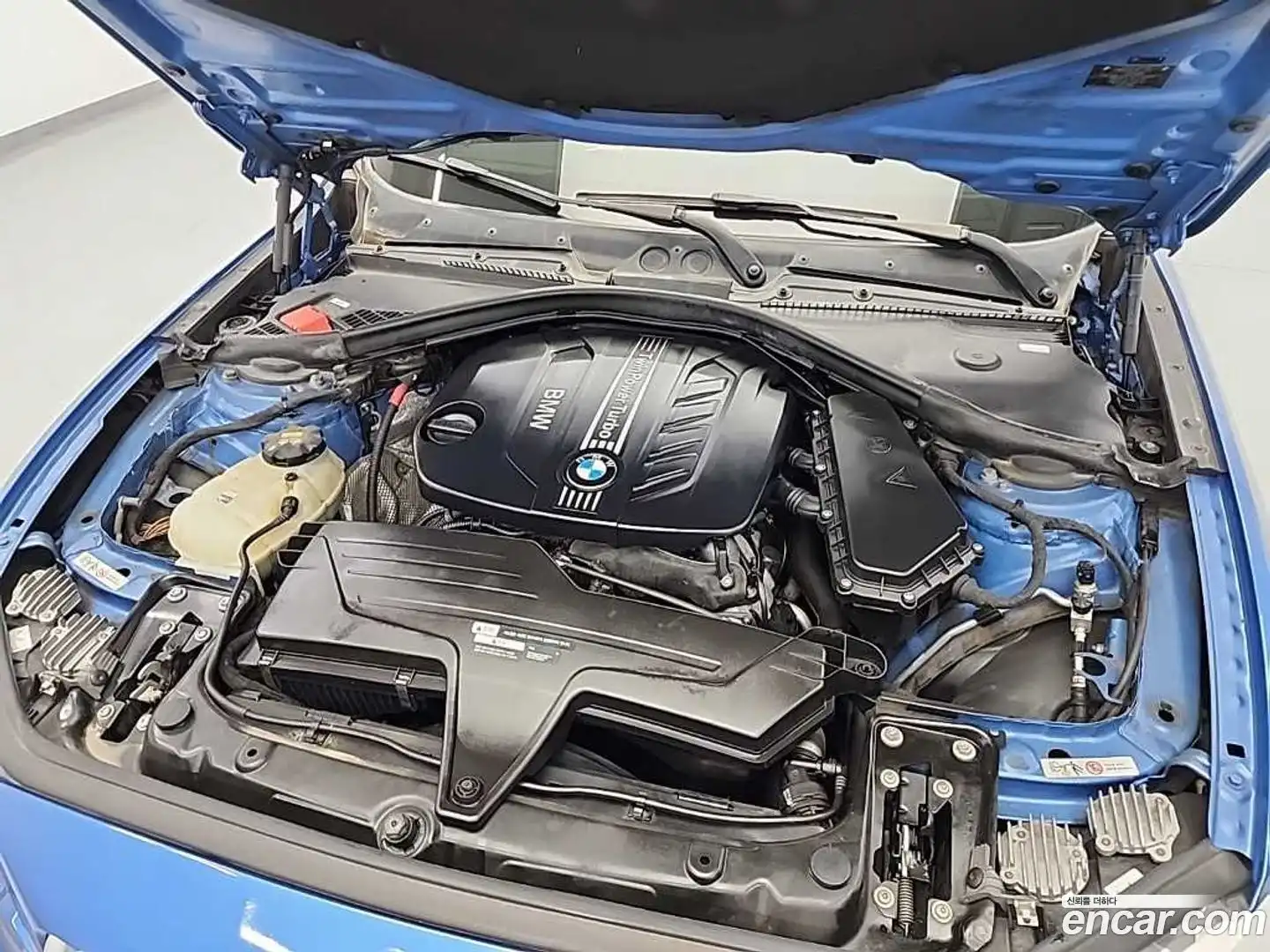 2-Series BMW 2014.6-OUTER-005