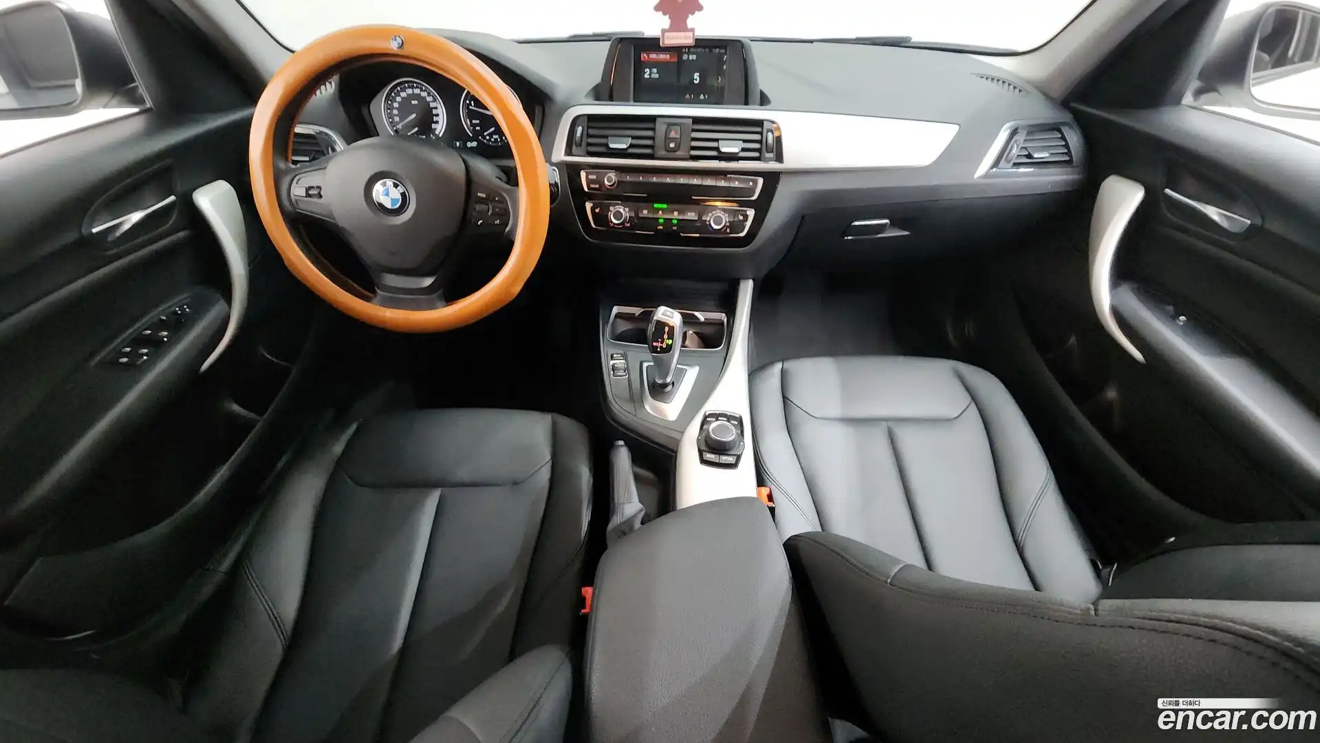 1-Series BMW 2018.4-INNER-007