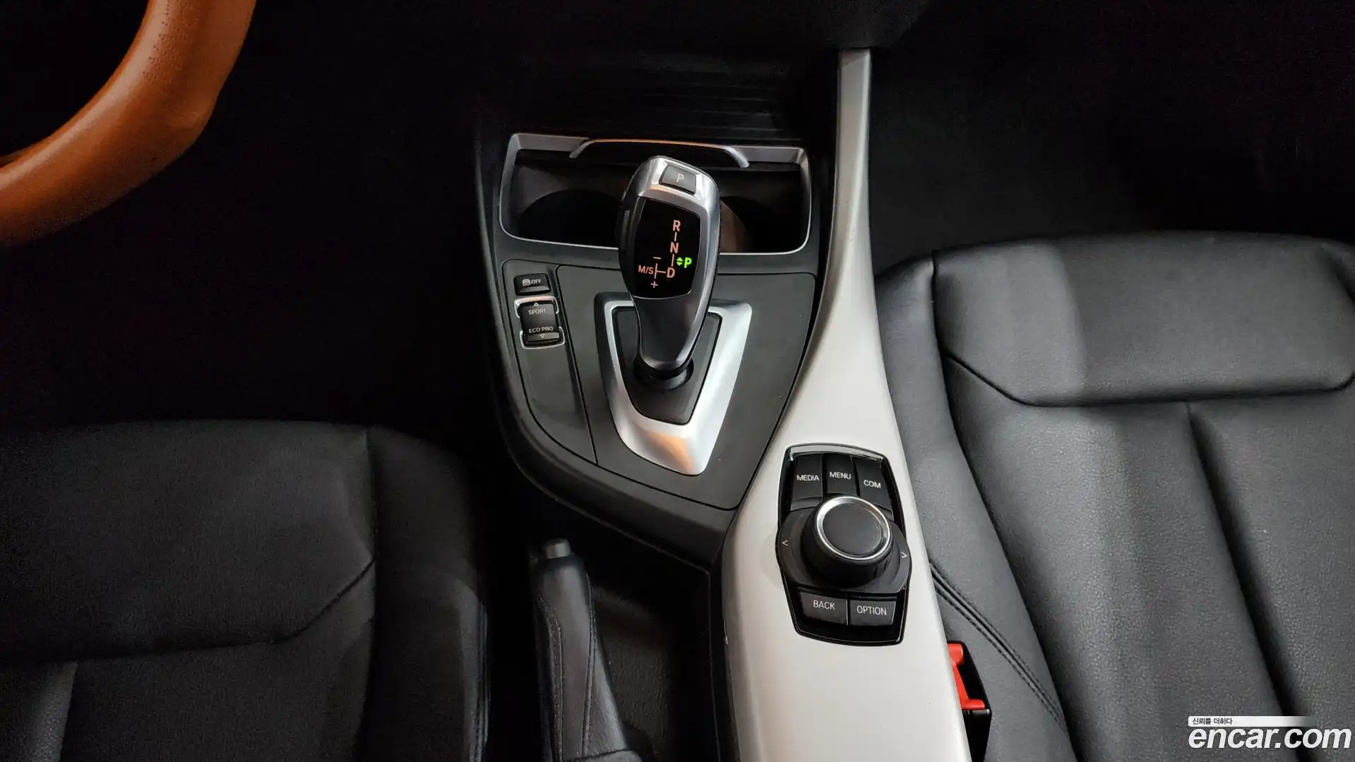 1-Series BMW 2018.4-INNER-009