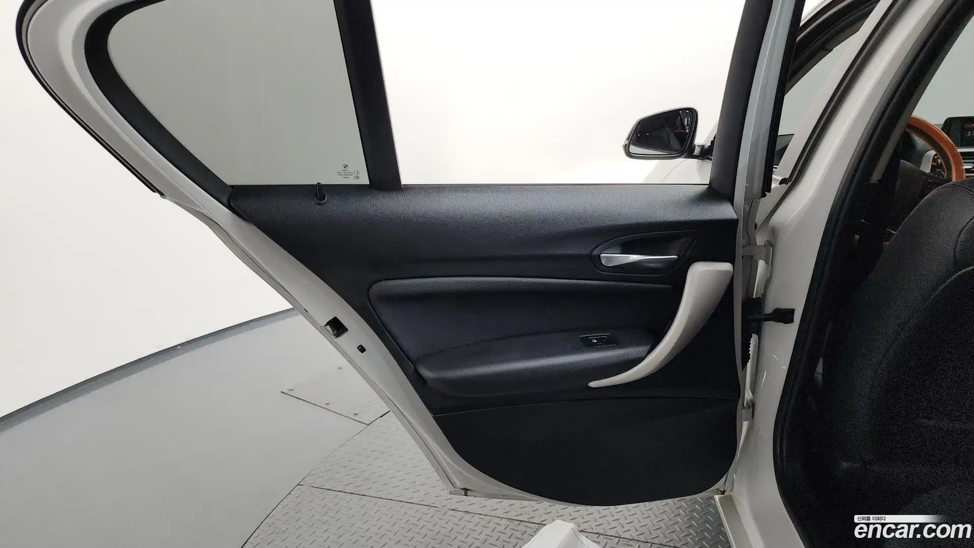 1-Series BMW 2018.4-INNER-035