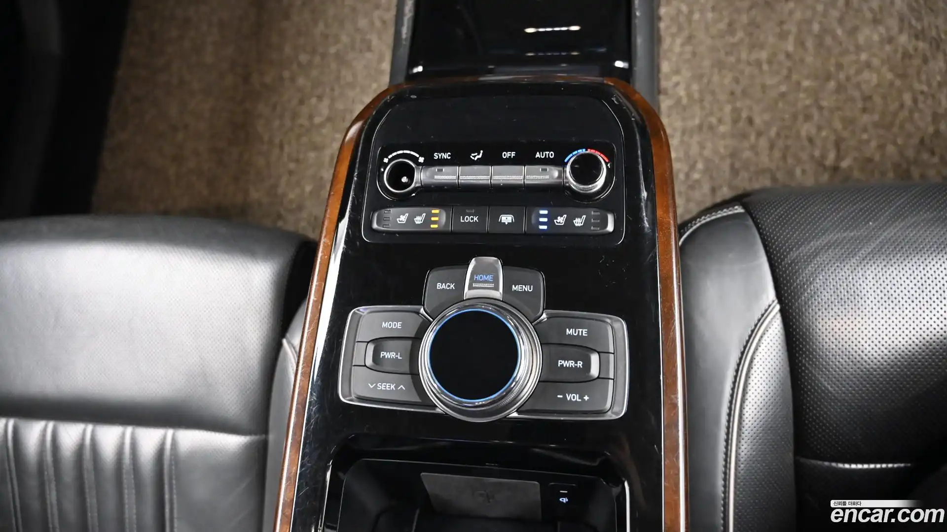 EQ900 Genesis 2016.4-OPTION-020