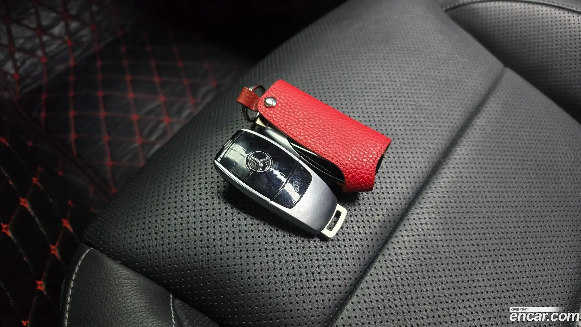 E-Class Mercedes-Benz 2018.11-OPTION-021