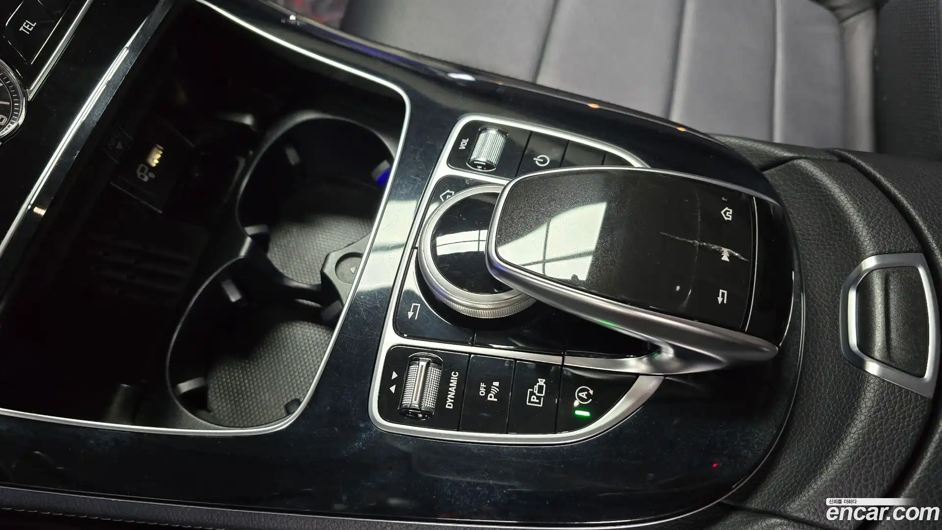 E-Class Mercedes-Benz 2018.11-OPTION-022