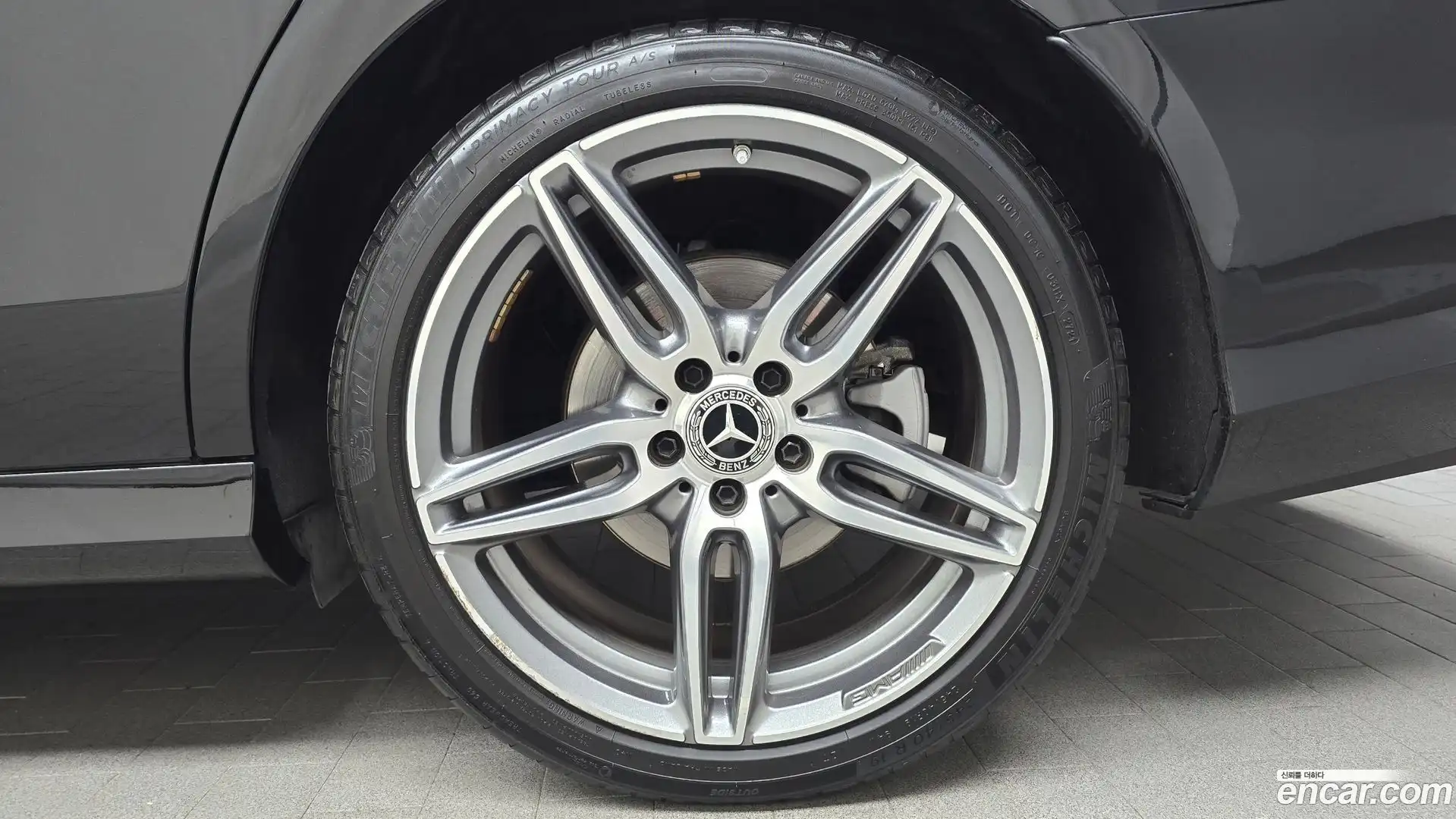 E-Class Mercedes-Benz 2018.11-OUTER-031