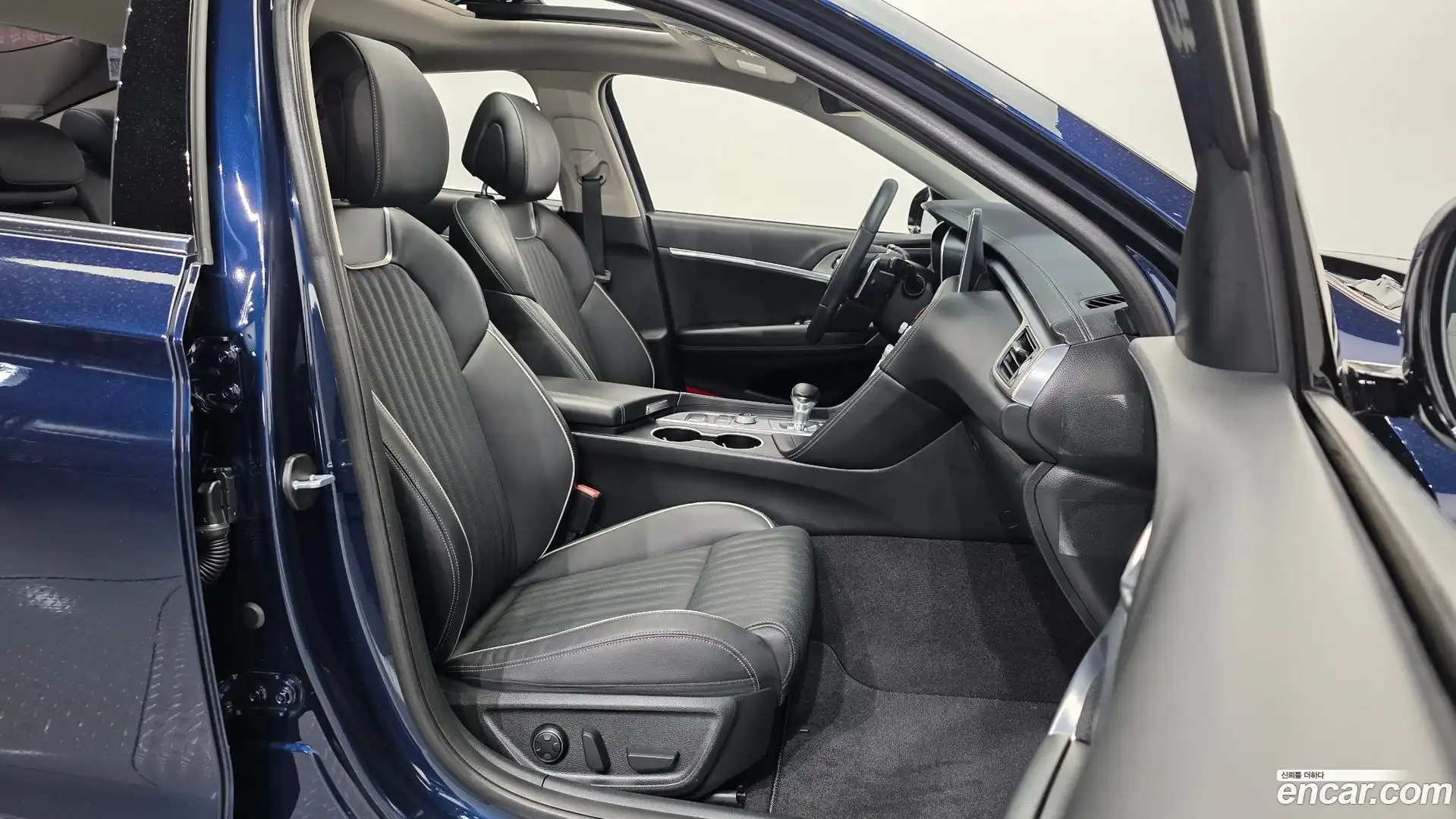 G70 Genesis 2018.0-OPTION-015