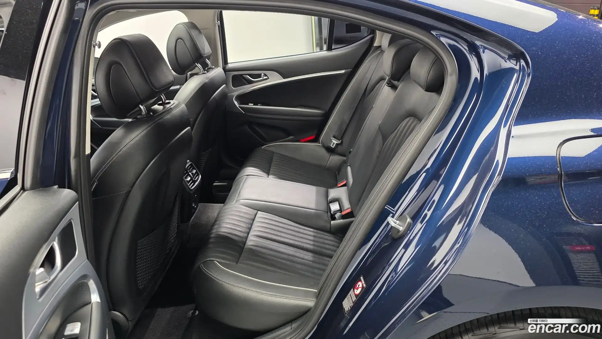 G70 Genesis 2018.0-INNER-036